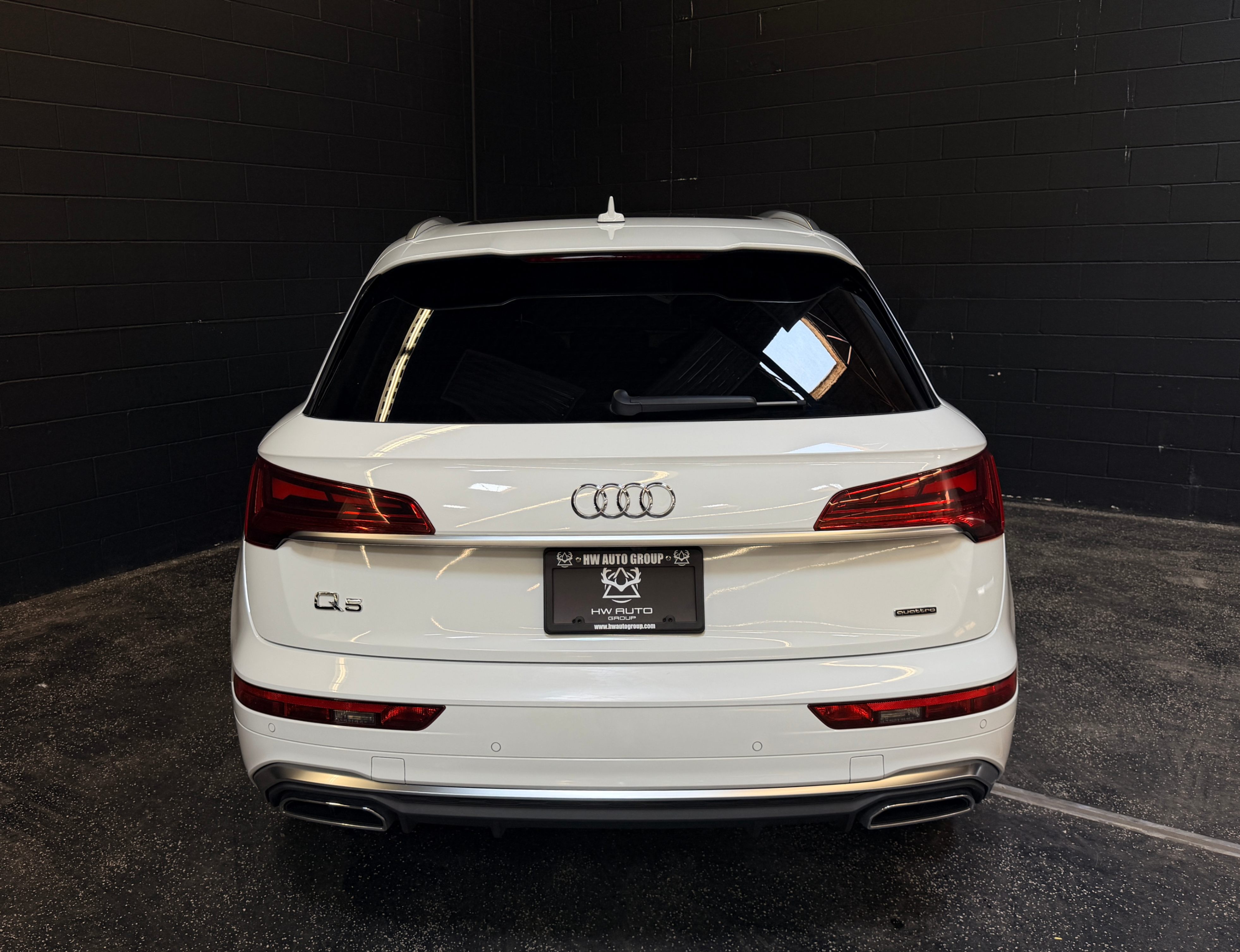 /hcwenterprisecorporation/2023-Audi-Q5-6639429120338587.jpg
