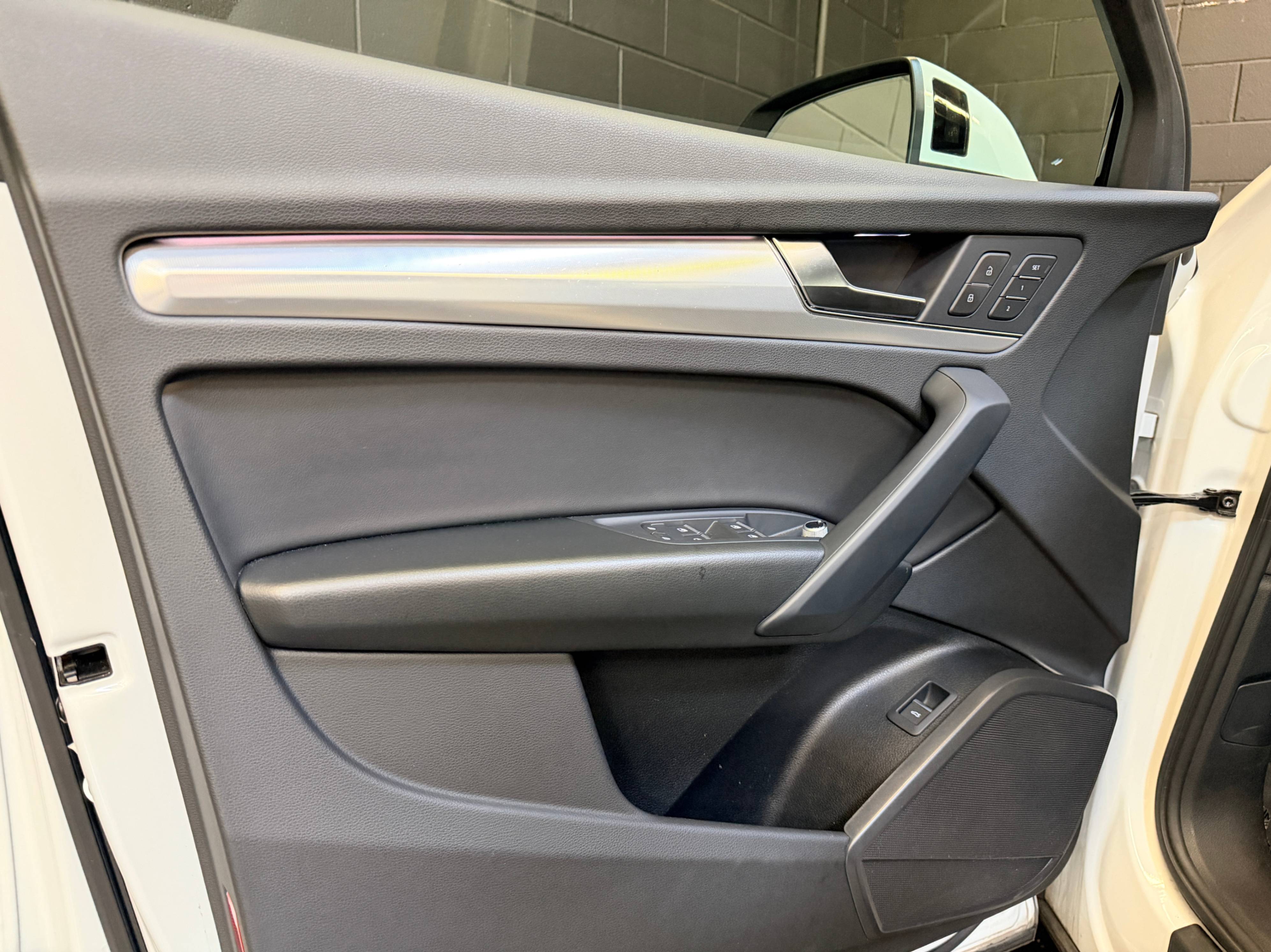 /hcwenterprisecorporation/2023-Audi-Q5-9596561365838965.jpg