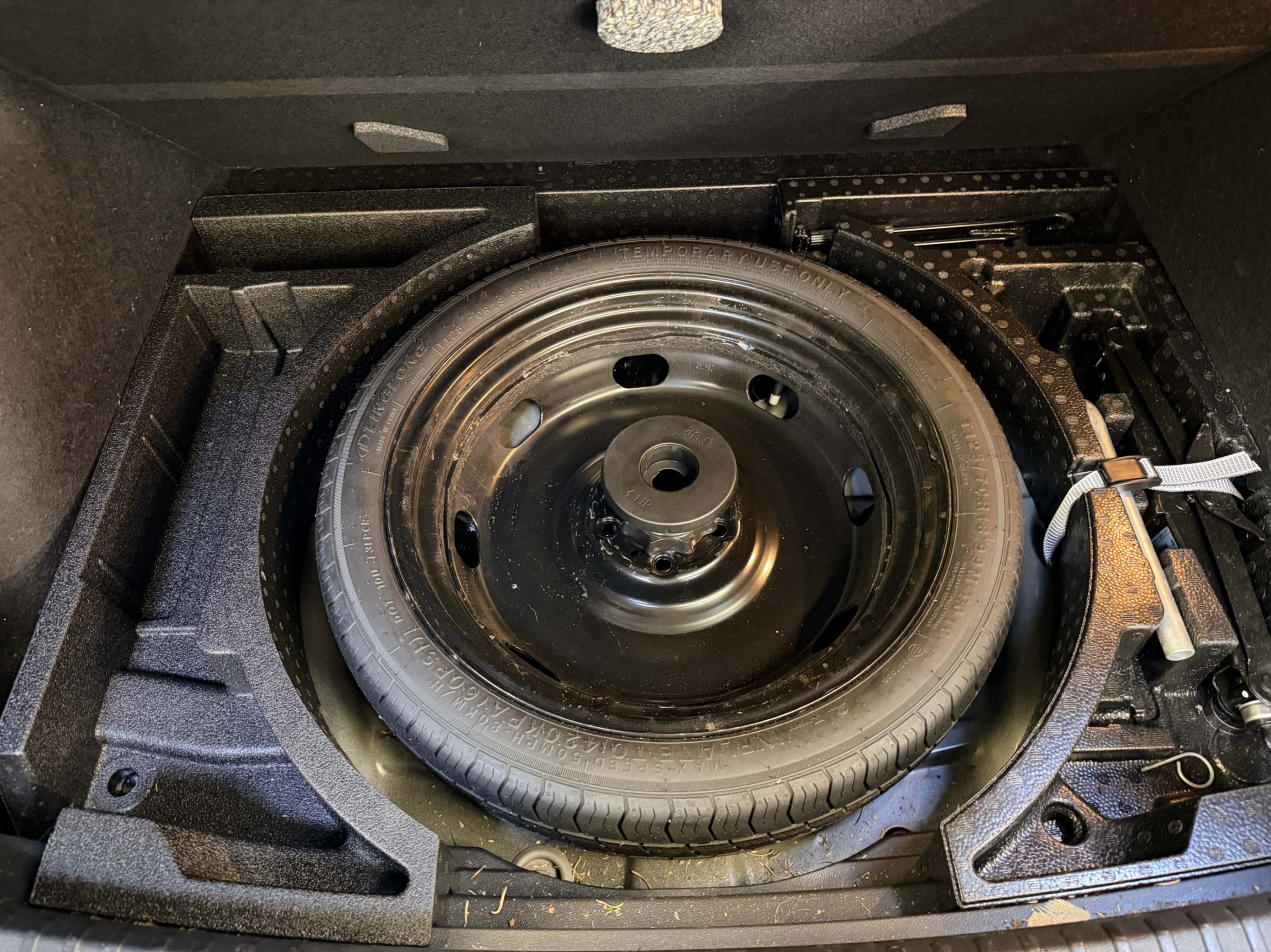 /hcwenterprisecorporation/2023-Volkswagen-Taos-429114537153128.jpg