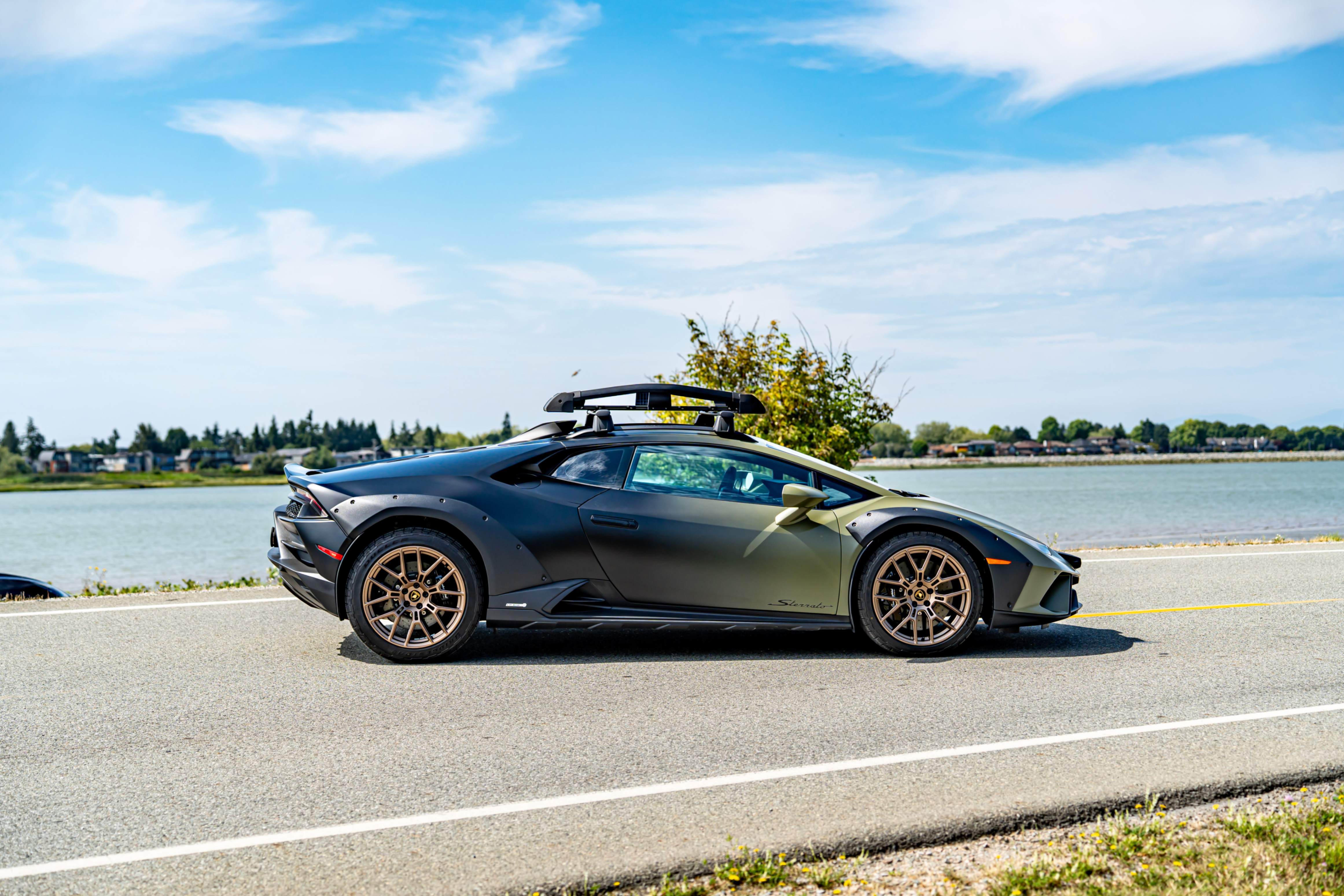 /hcwenterprisecorporation/2024-Lamborghini-Huracan-36941095478158736.jpg