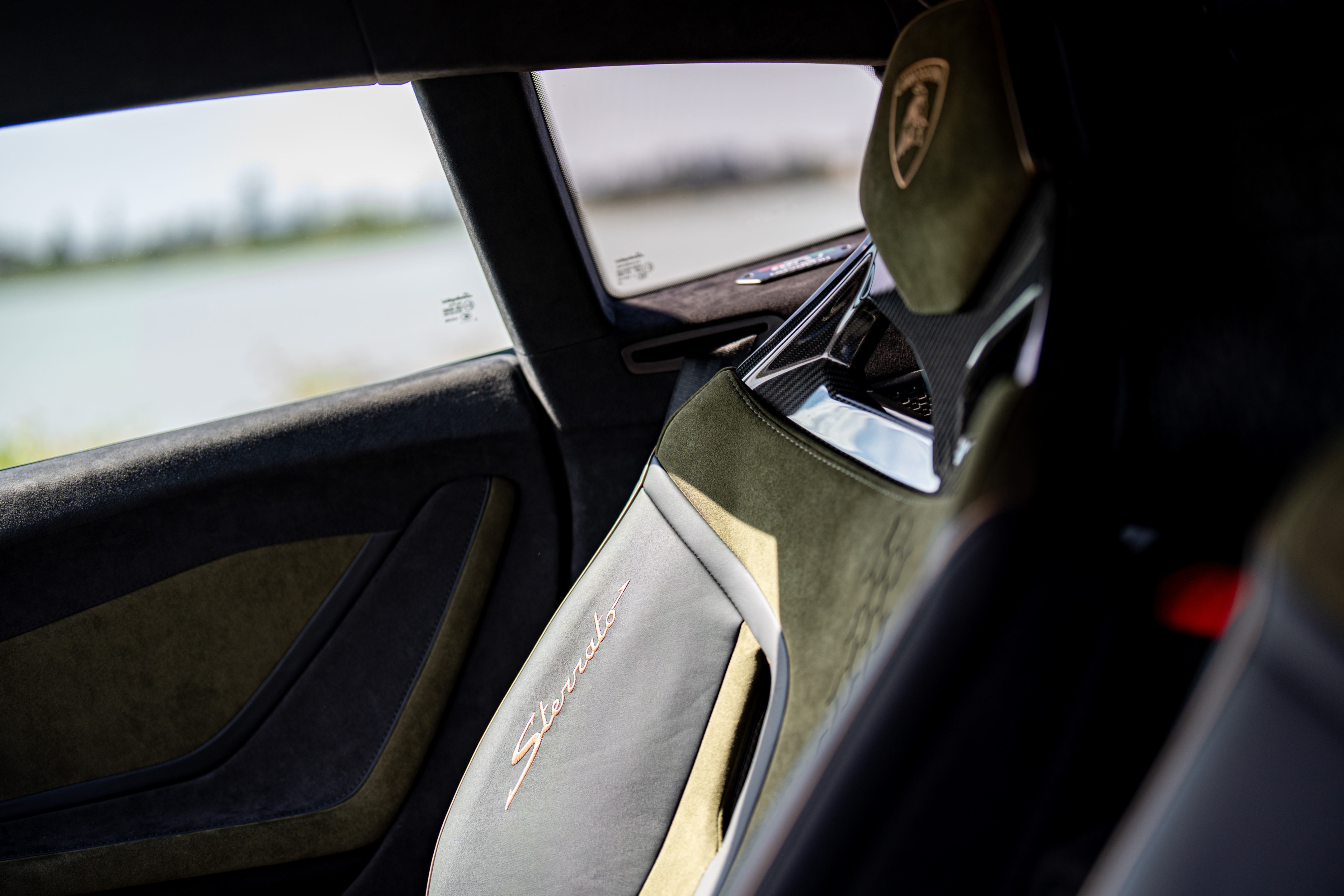 /hcwenterprisecorporation/2024-Lamborghini-Huracan-44355450339384794.jpg