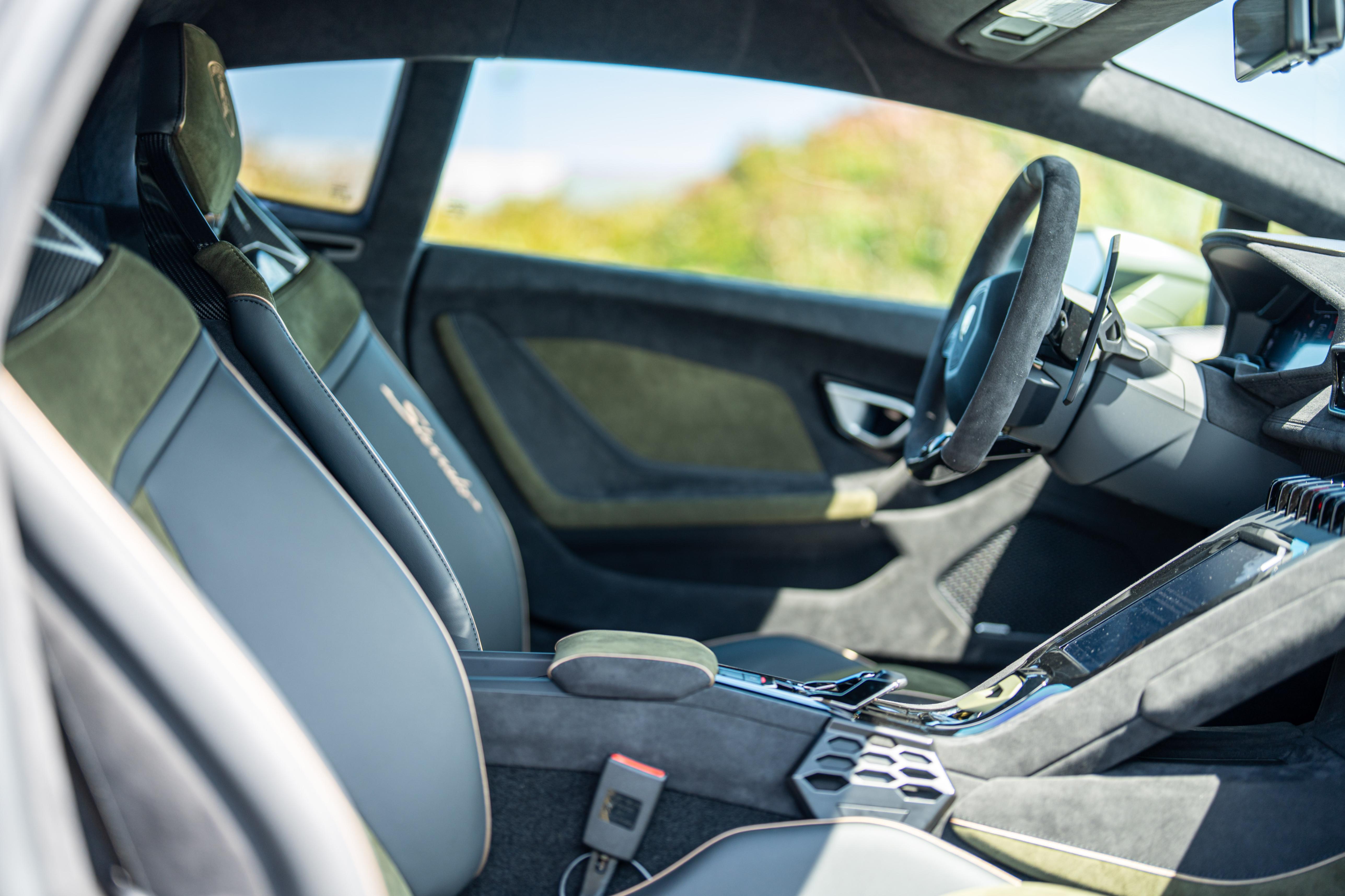 /hcwenterprisecorporation/2024-Lamborghini-Huracan-5331655059444107.jpg