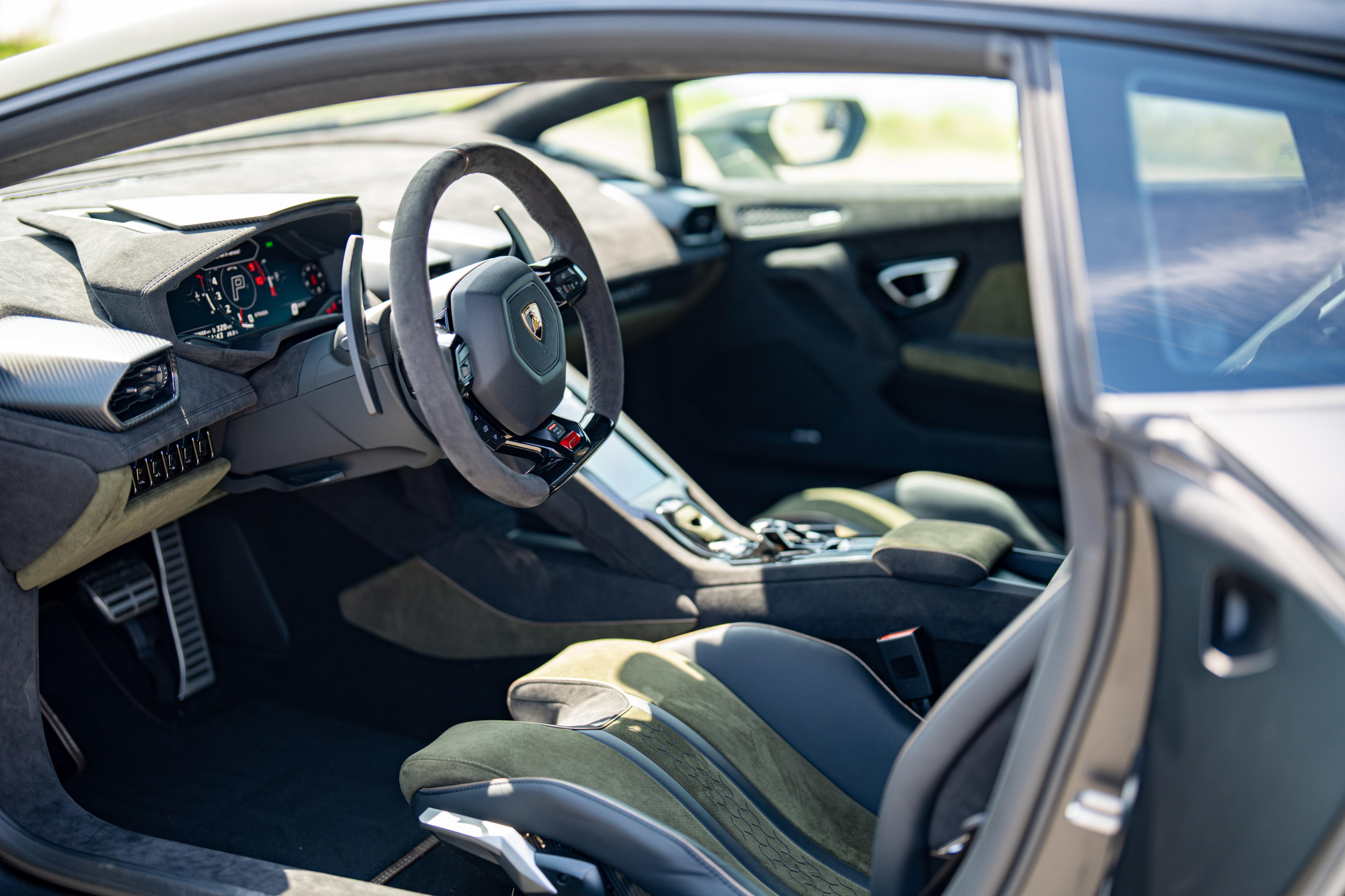 /hcwenterprisecorporation/2024-Lamborghini-Huracan-5778572360471592.jpg
