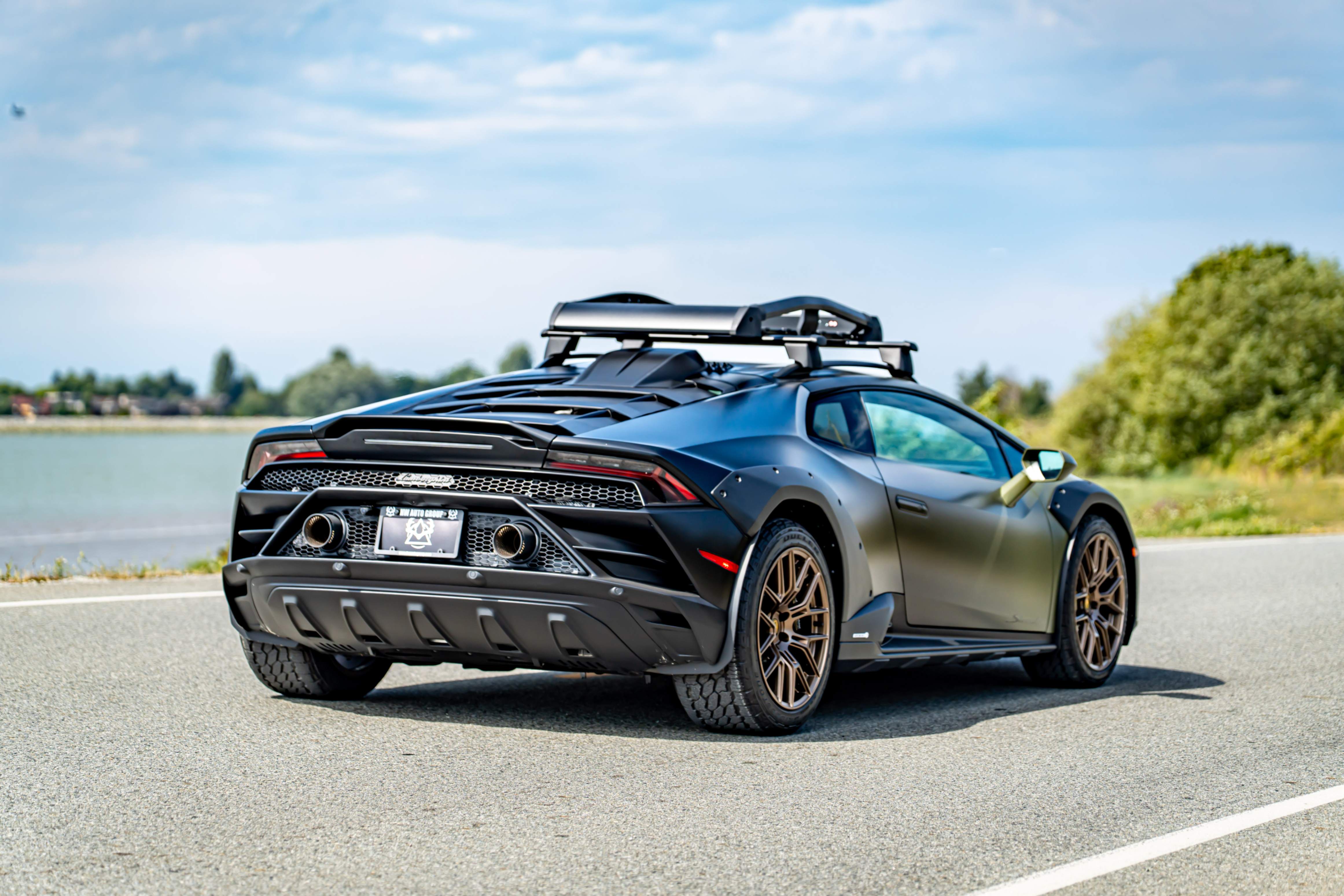 /hcwenterprisecorporation/2024-Lamborghini-Huracan-6019275464968437.jpg