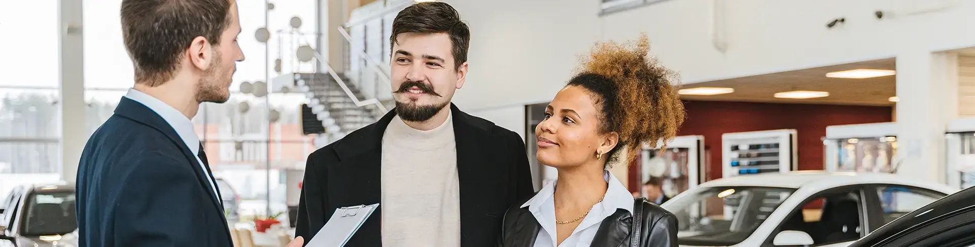 https://hillzcdn.ca/hermescosautogroupinc/6955186559202067-hermesco.finance_department.webp