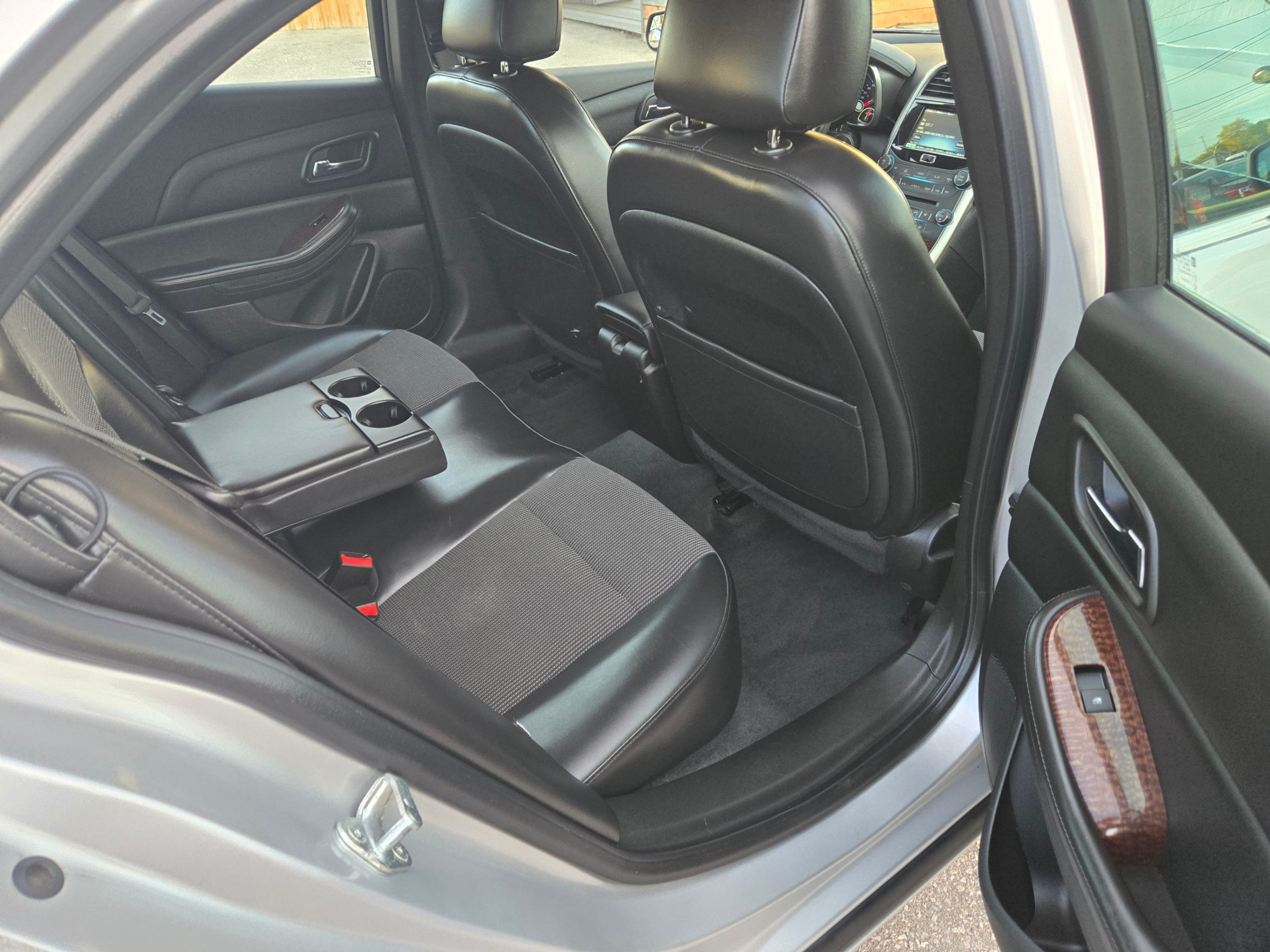 /hunsbroauto/2013-Chevrolet-Malibu-8683250694189812.jpg