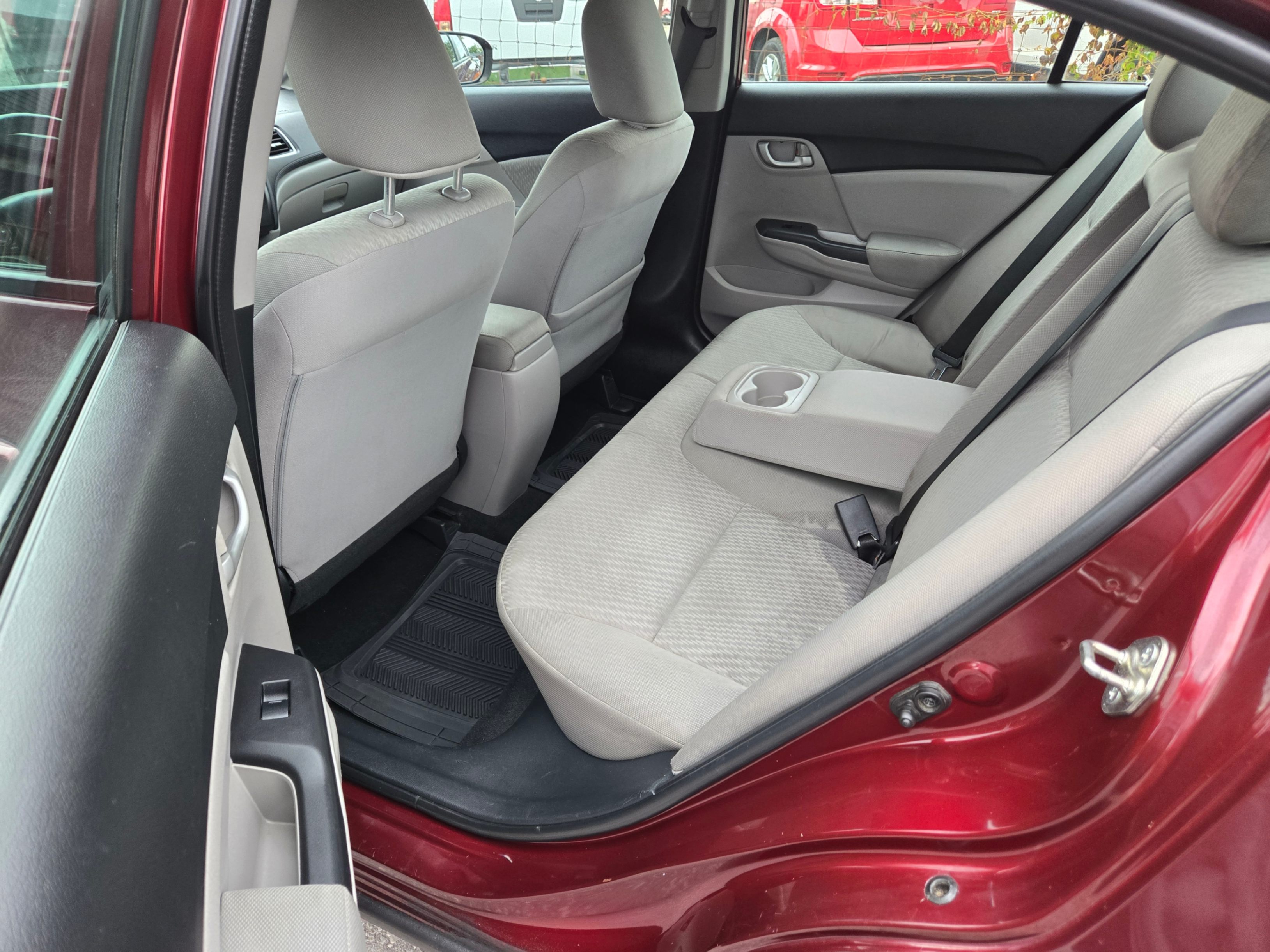 /hunsbroauto/2015-Honda-Civic-11767649413788162.jpg