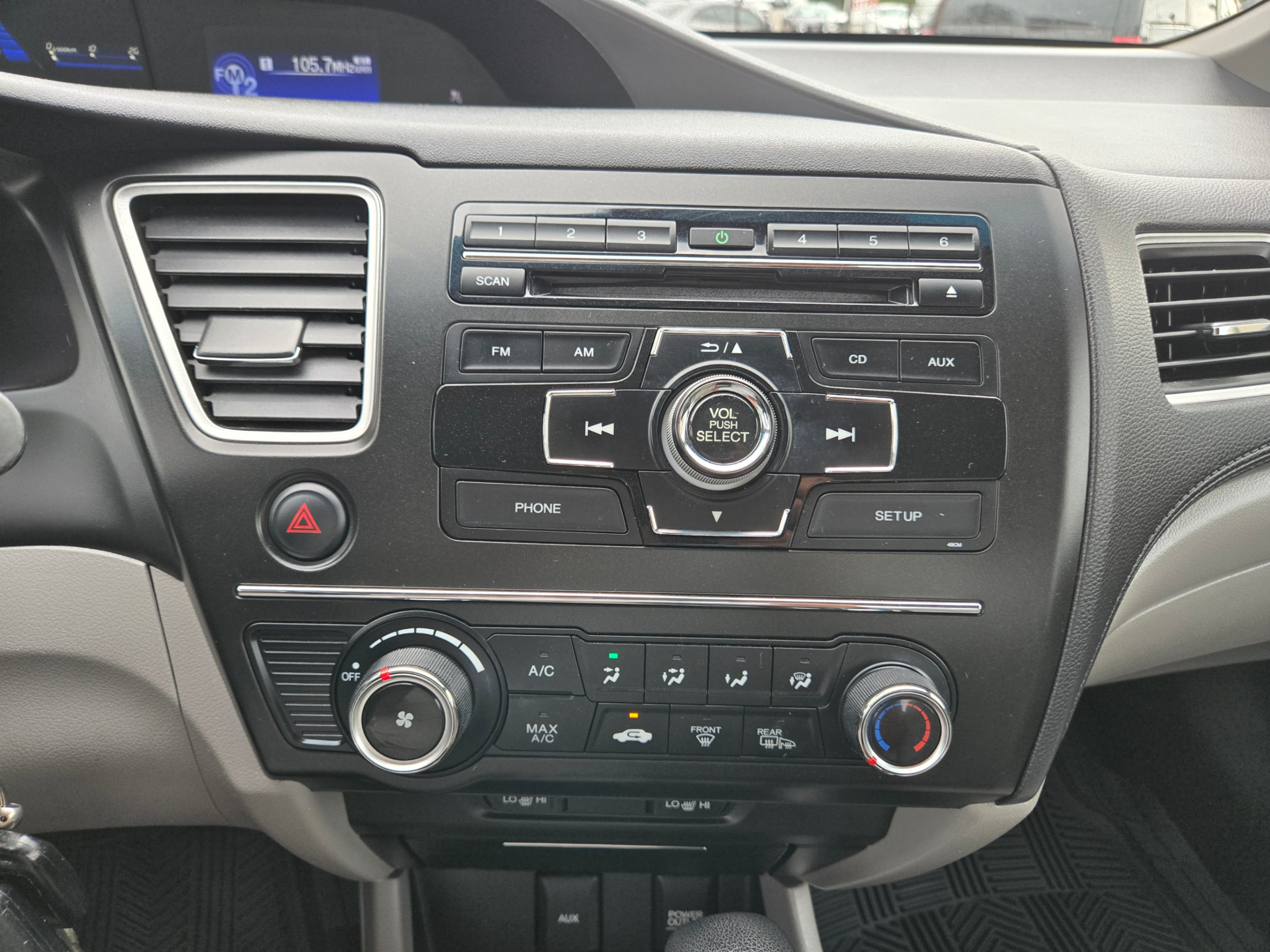 /hunsbroauto/2015-Honda-Civic-1938886271839919.jpg