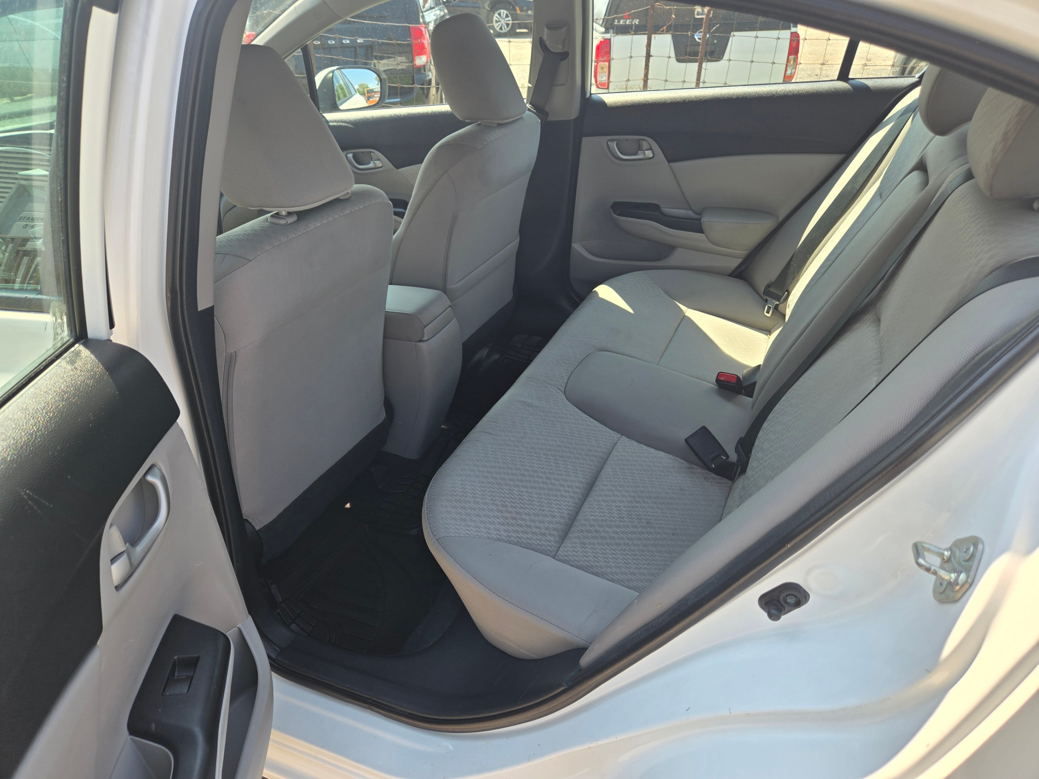 /hunsbroauto/2015-Honda-Civic-36436128922905664.jpg
