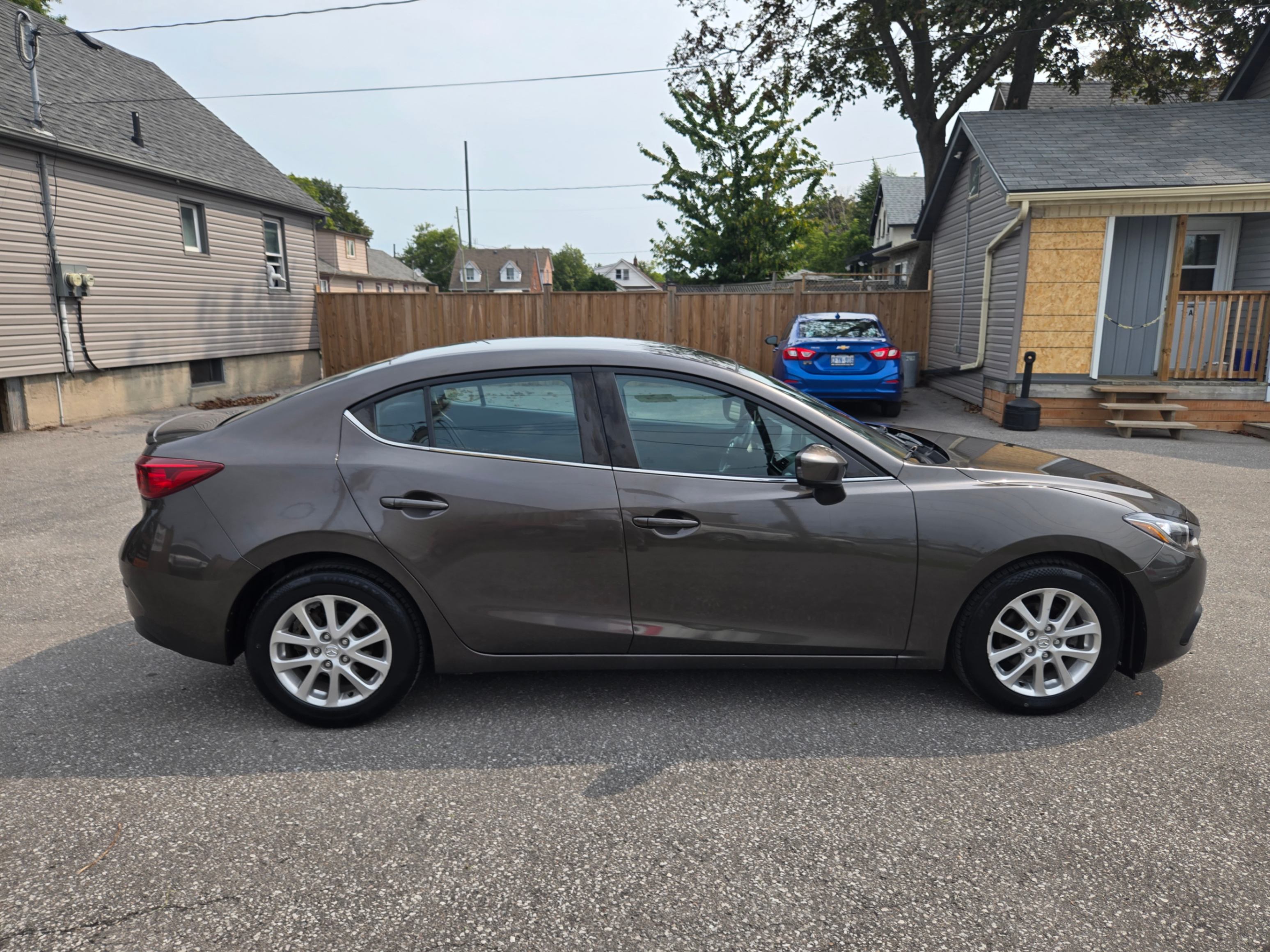 /hunsbroauto/2015-Mazda-Mazda3-36199005946311225.jpg