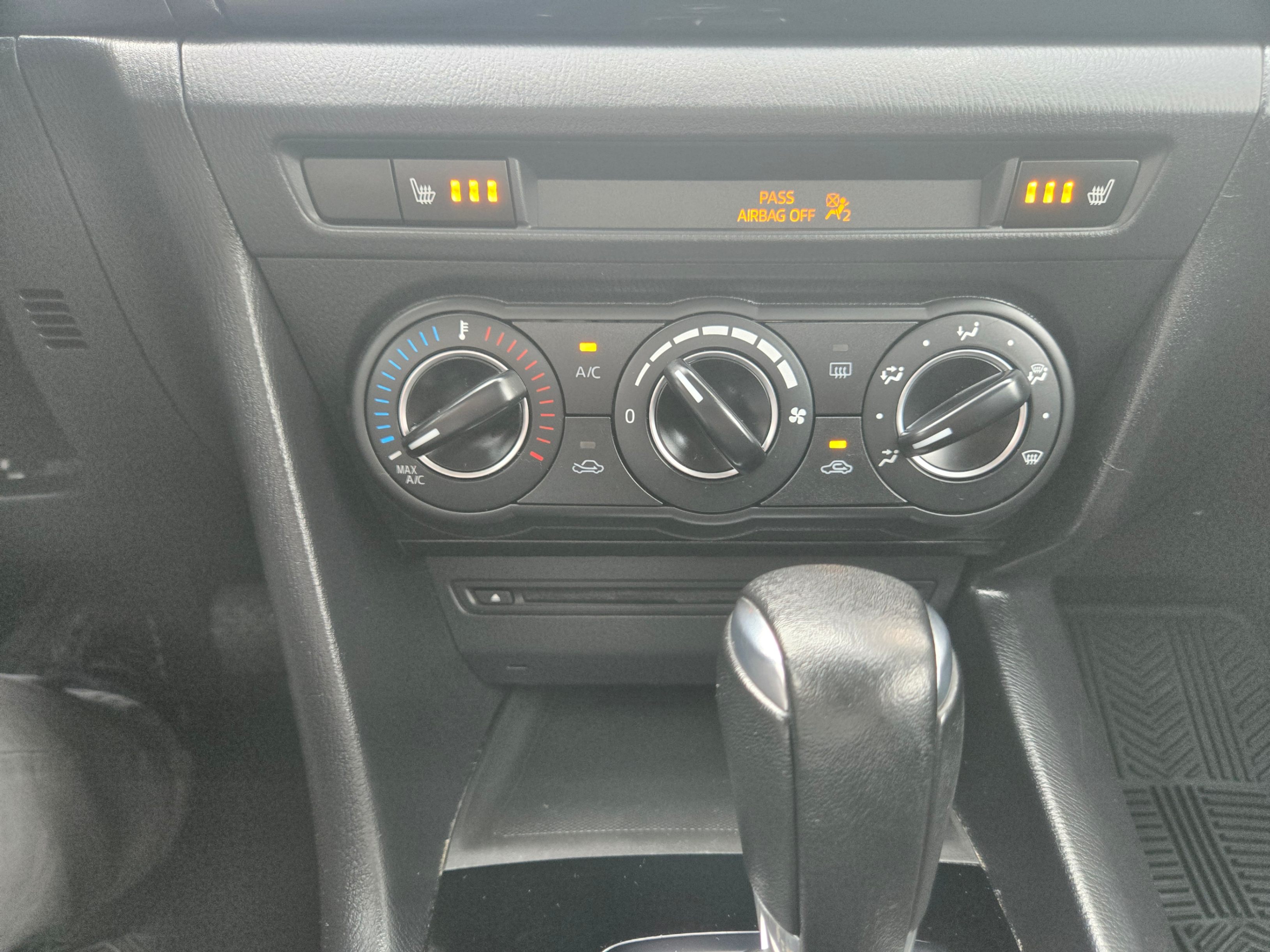 /hunsbroauto/2015-Mazda-Mazda3-4523762966613556.jpg
