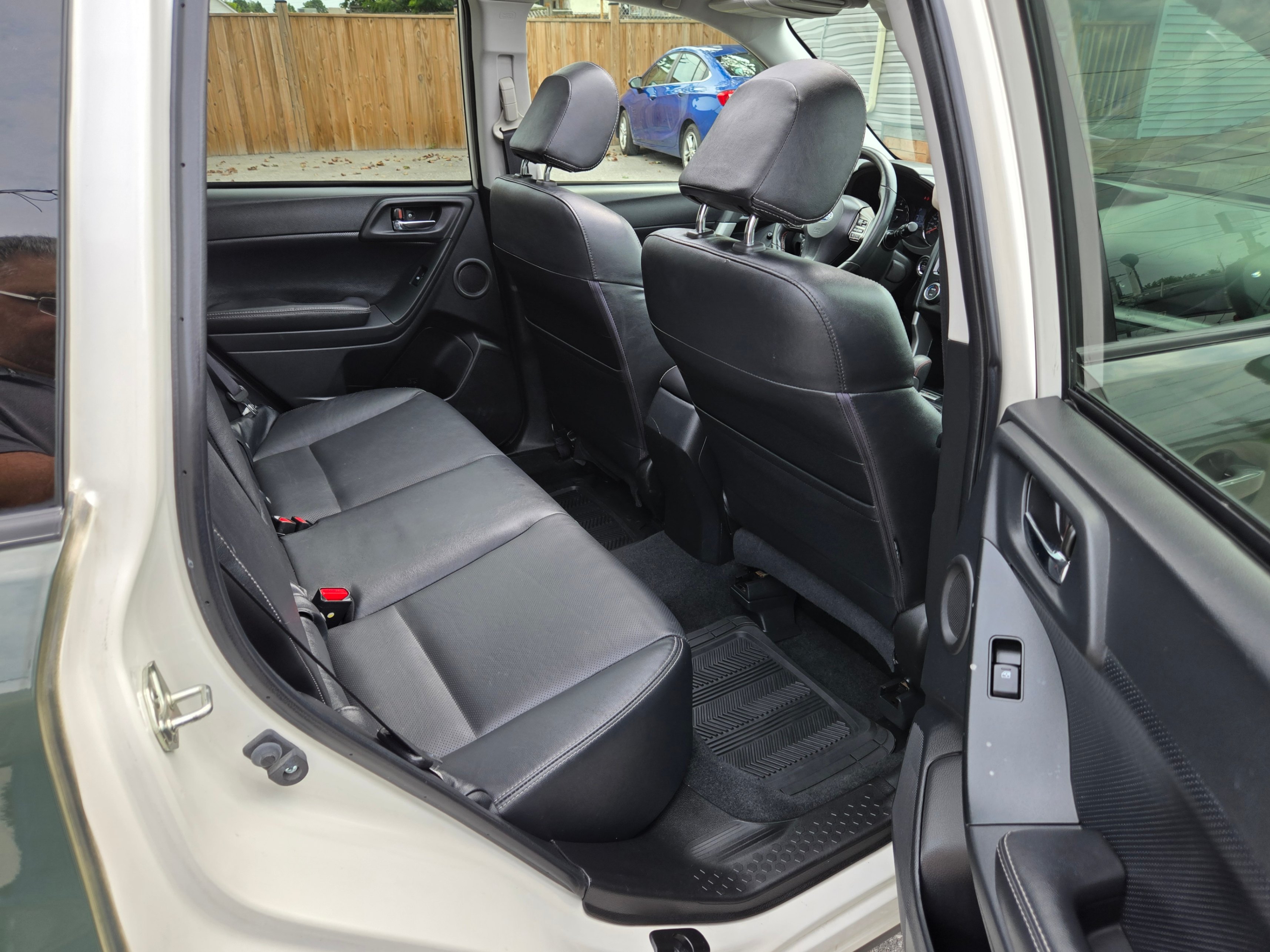 /hunsbroauto/2015-Subaru-Forester-40178775777422704.jpg