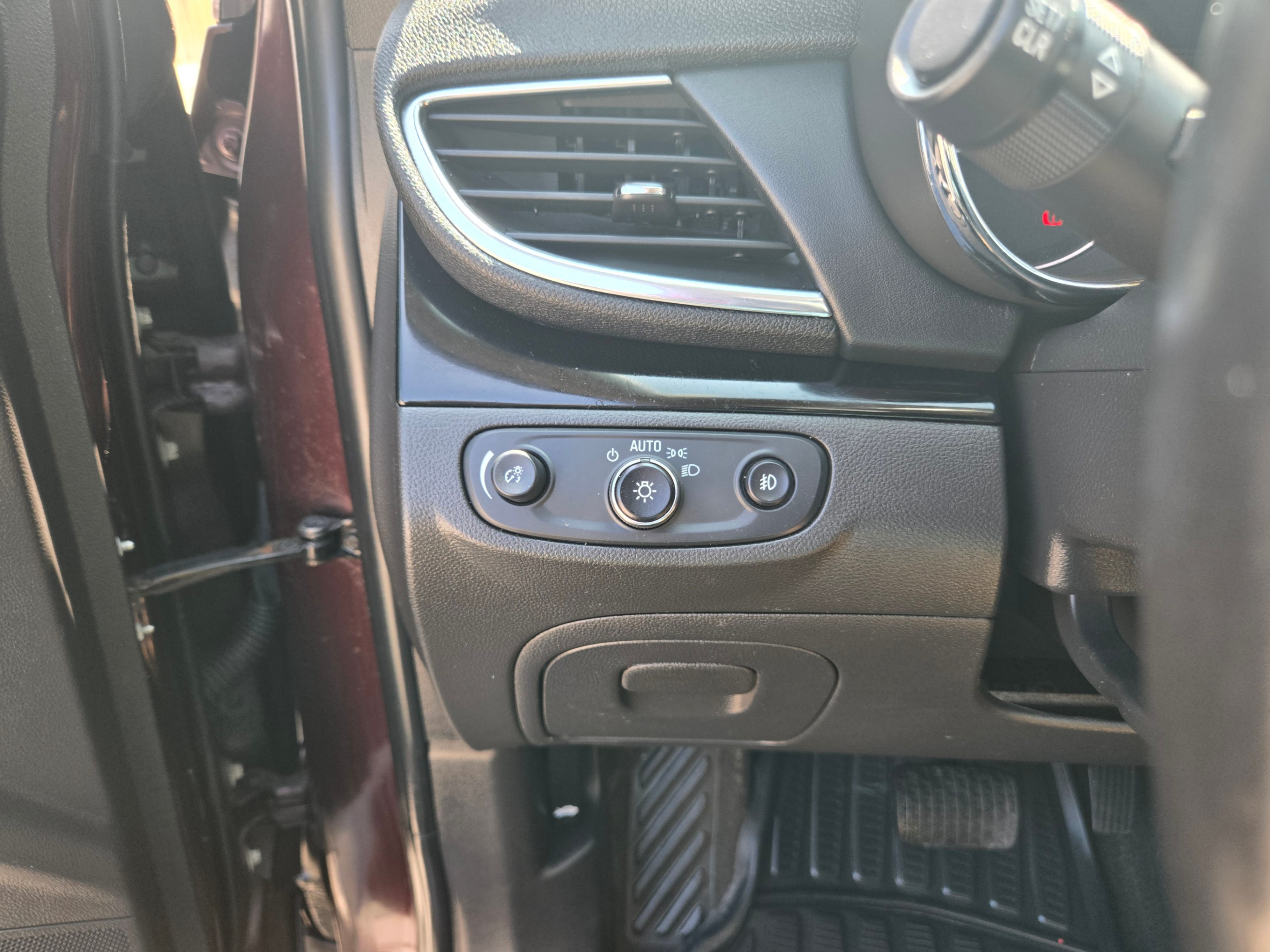 /hunsbroauto/2017-Buick-Encore-9604526295724292.jpg