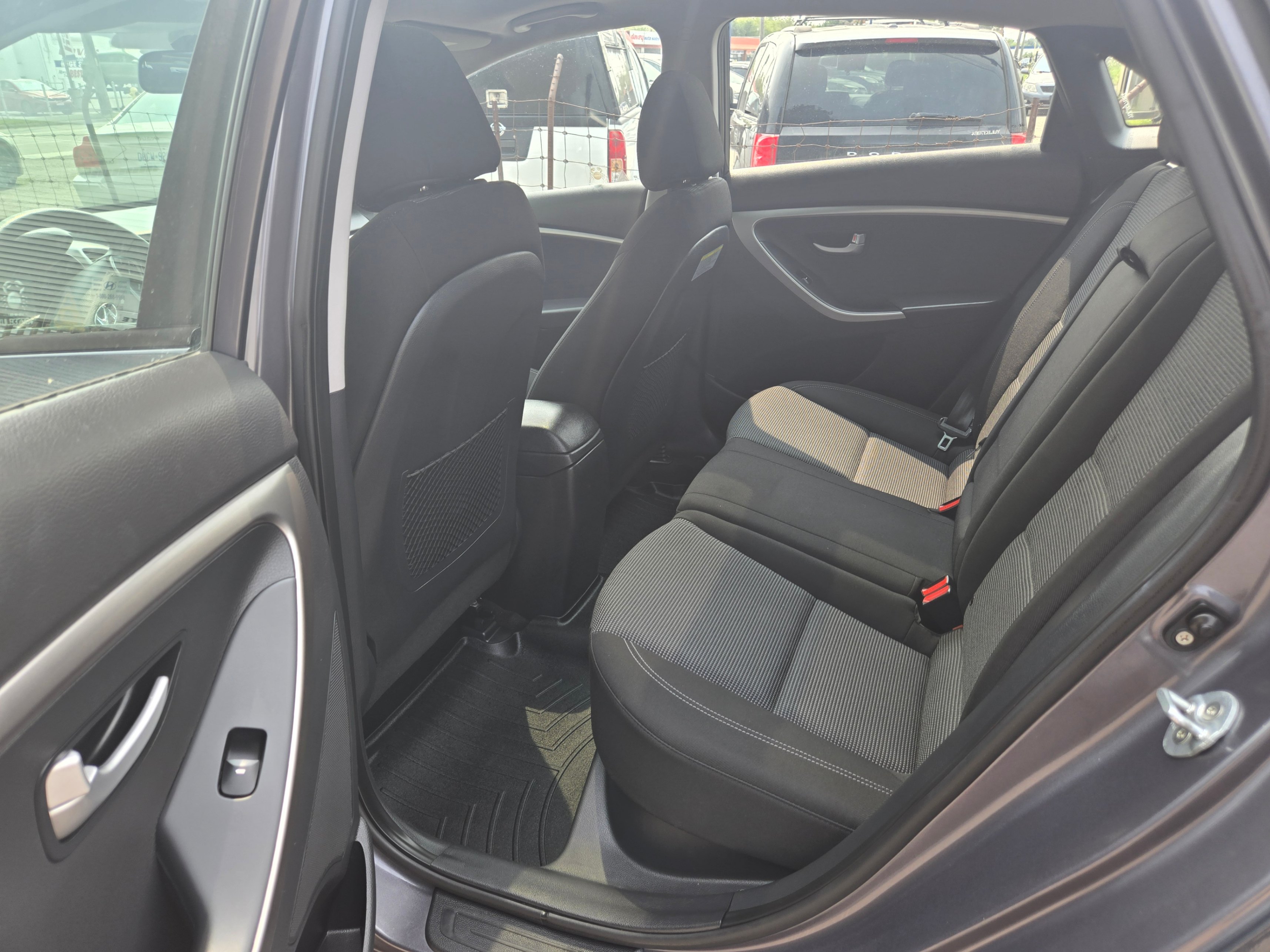 /hunsbroauto/2017-Hyundai-ElantraGT-20229749120103713.jpg