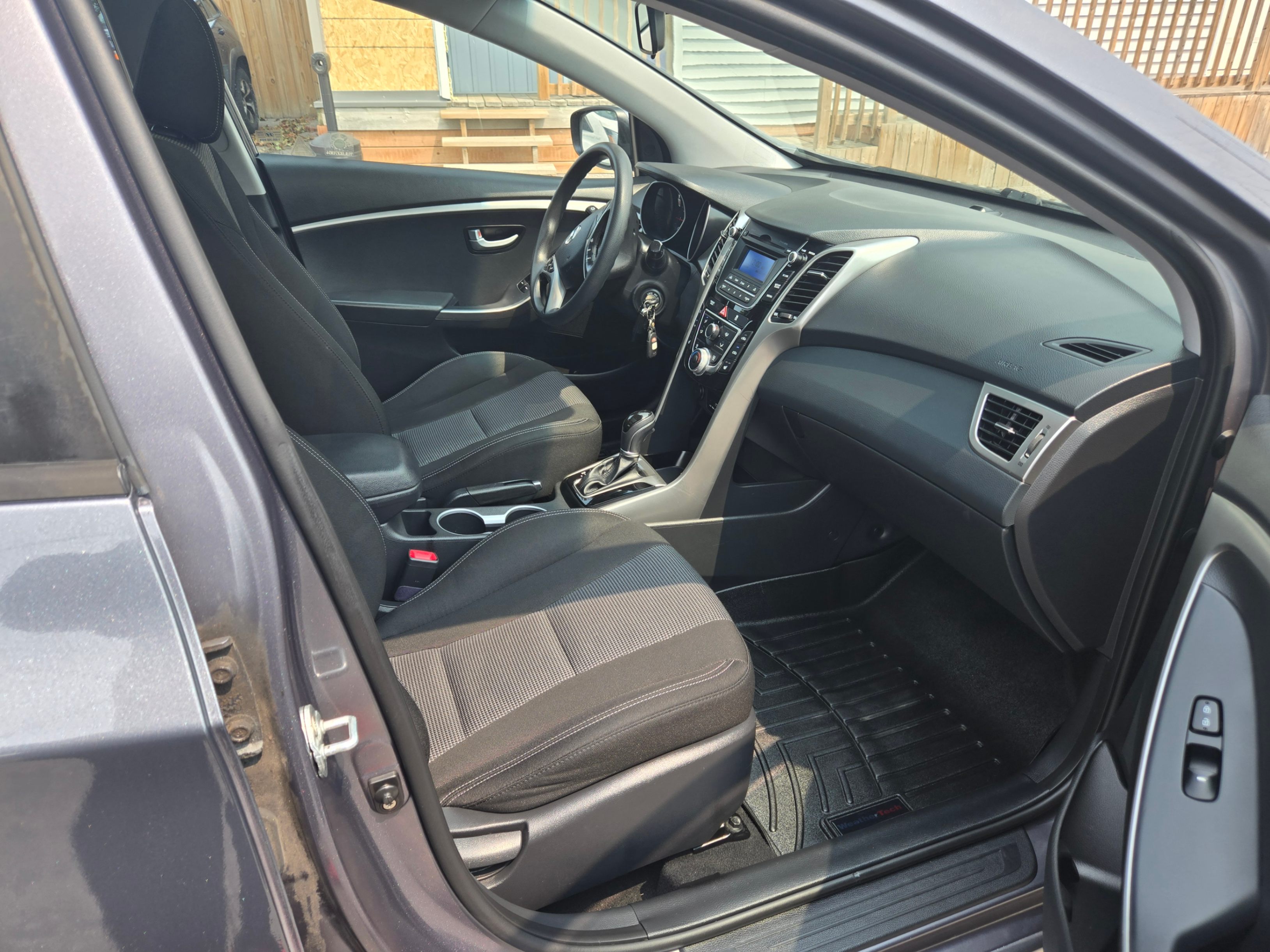 /hunsbroauto/2017-Hyundai-ElantraGT-4392328027458319.jpg