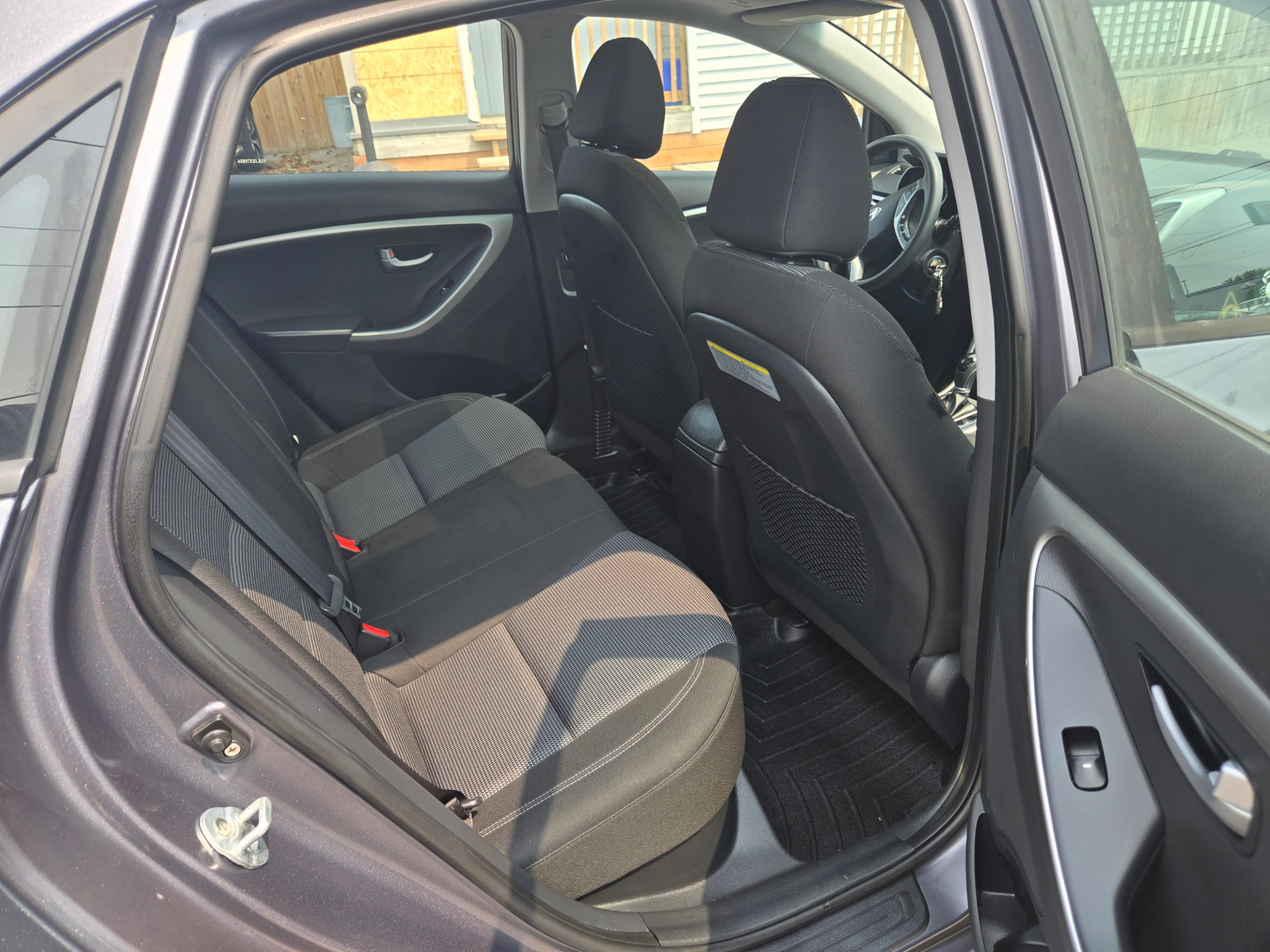 /hunsbroauto/2017-Hyundai-ElantraGT-5555383225252262.jpg