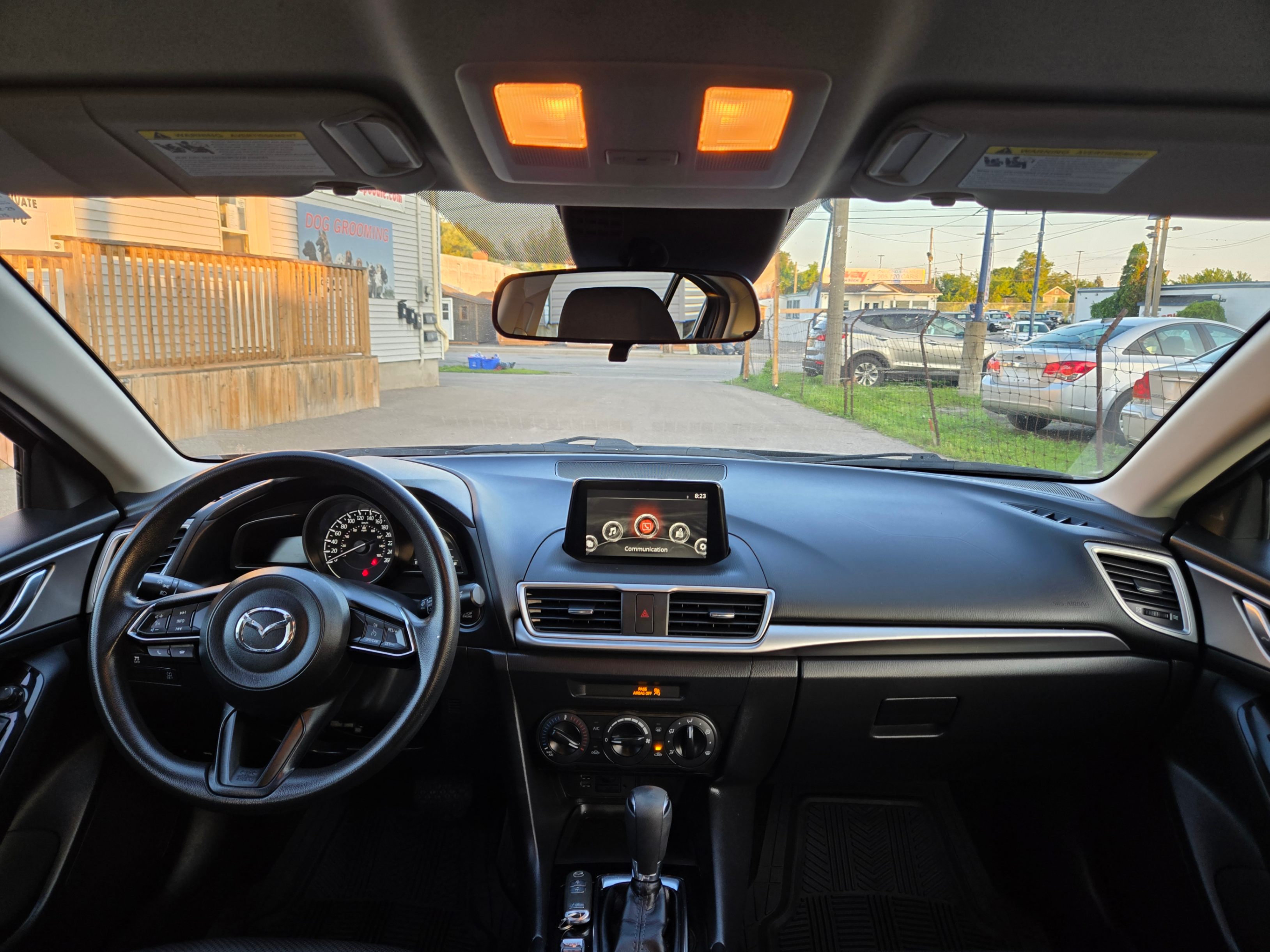 /hunsbroauto/2018-Mazda-Mazda3Sport-23122501819012276.jpg