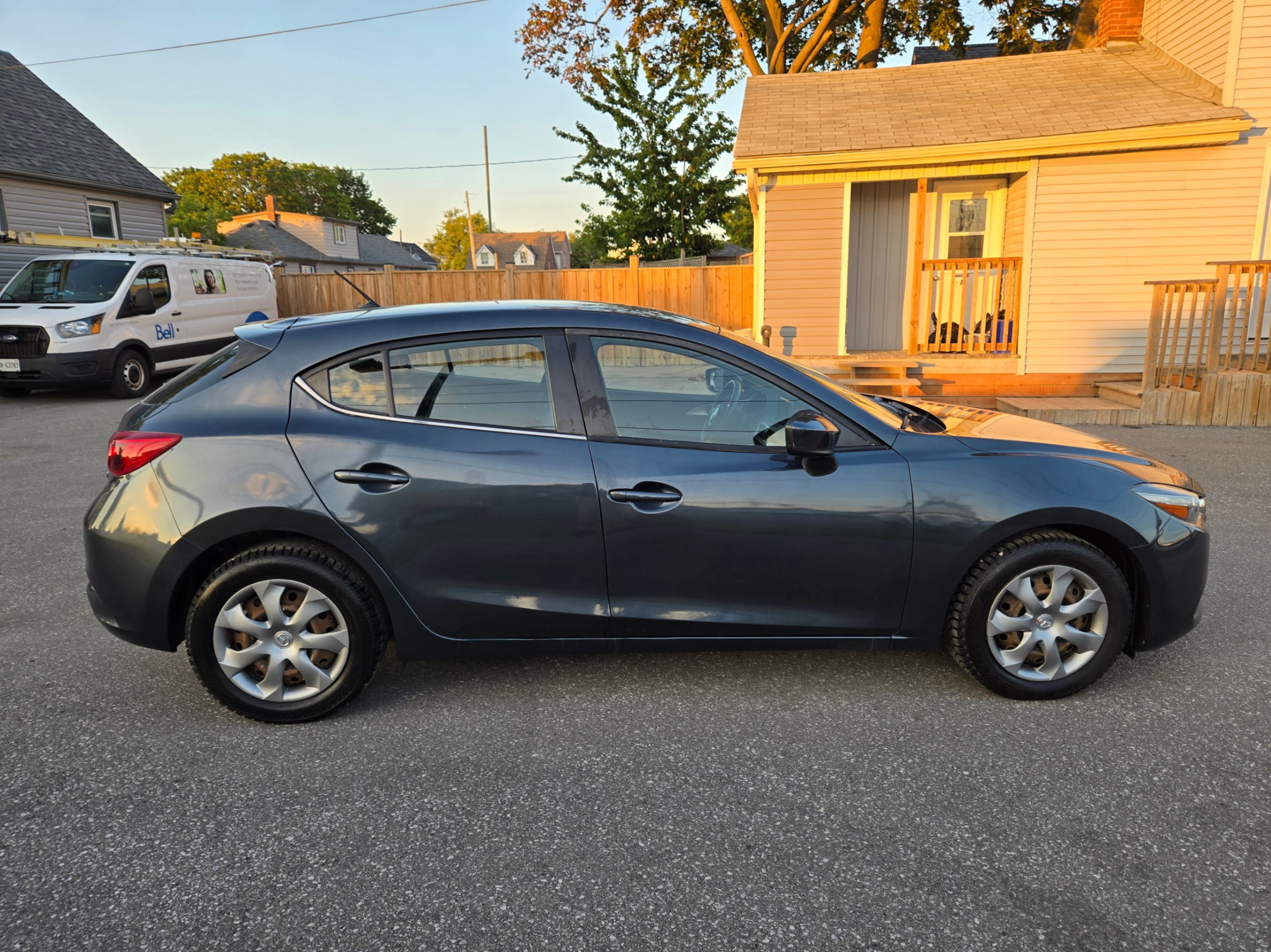 /hunsbroauto/2018-Mazda-Mazda3Sport-2356701924755944.jpg