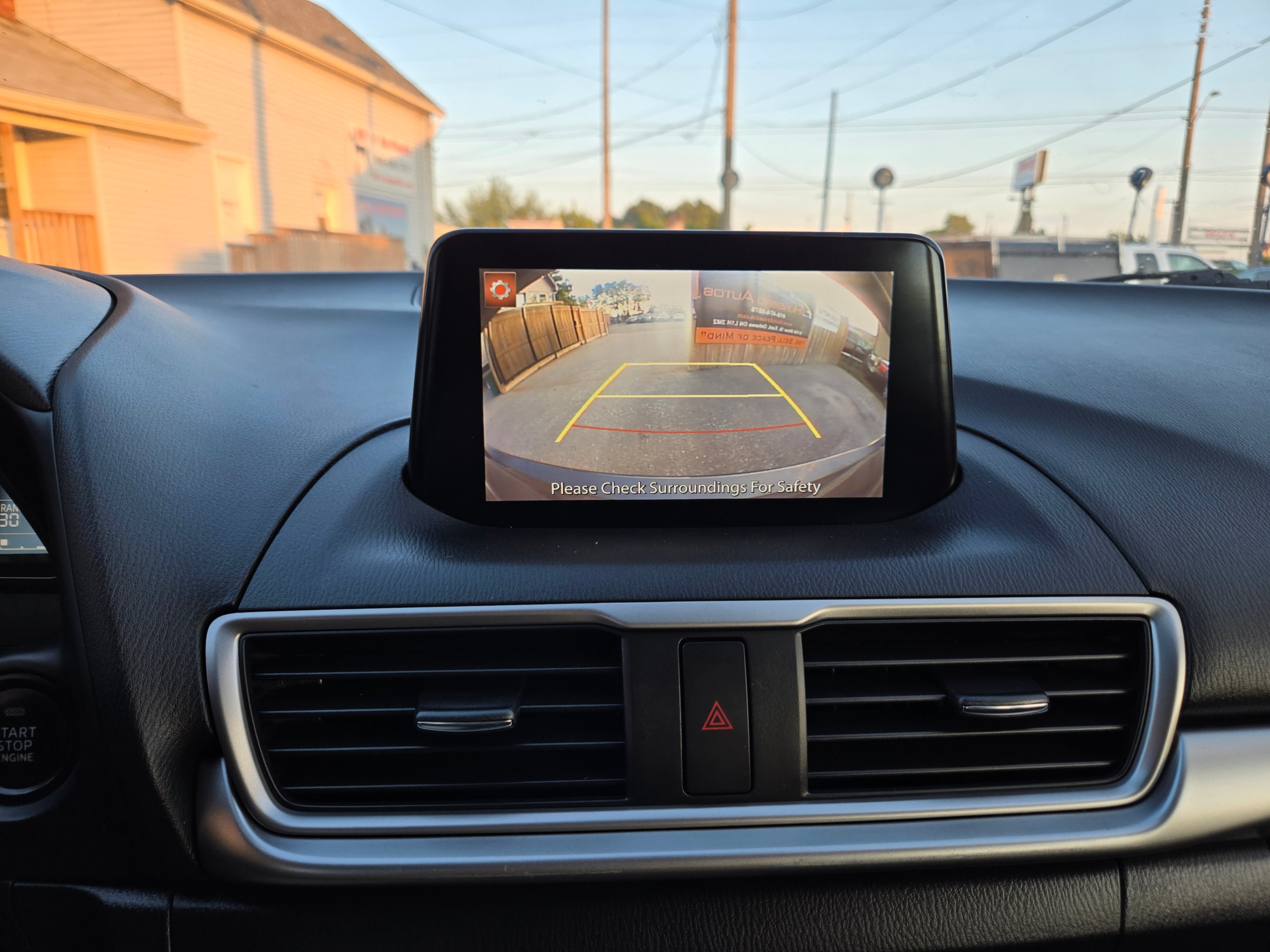 /hunsbroauto/2018-Mazda-Mazda3Sport-29912518404913424.jpg