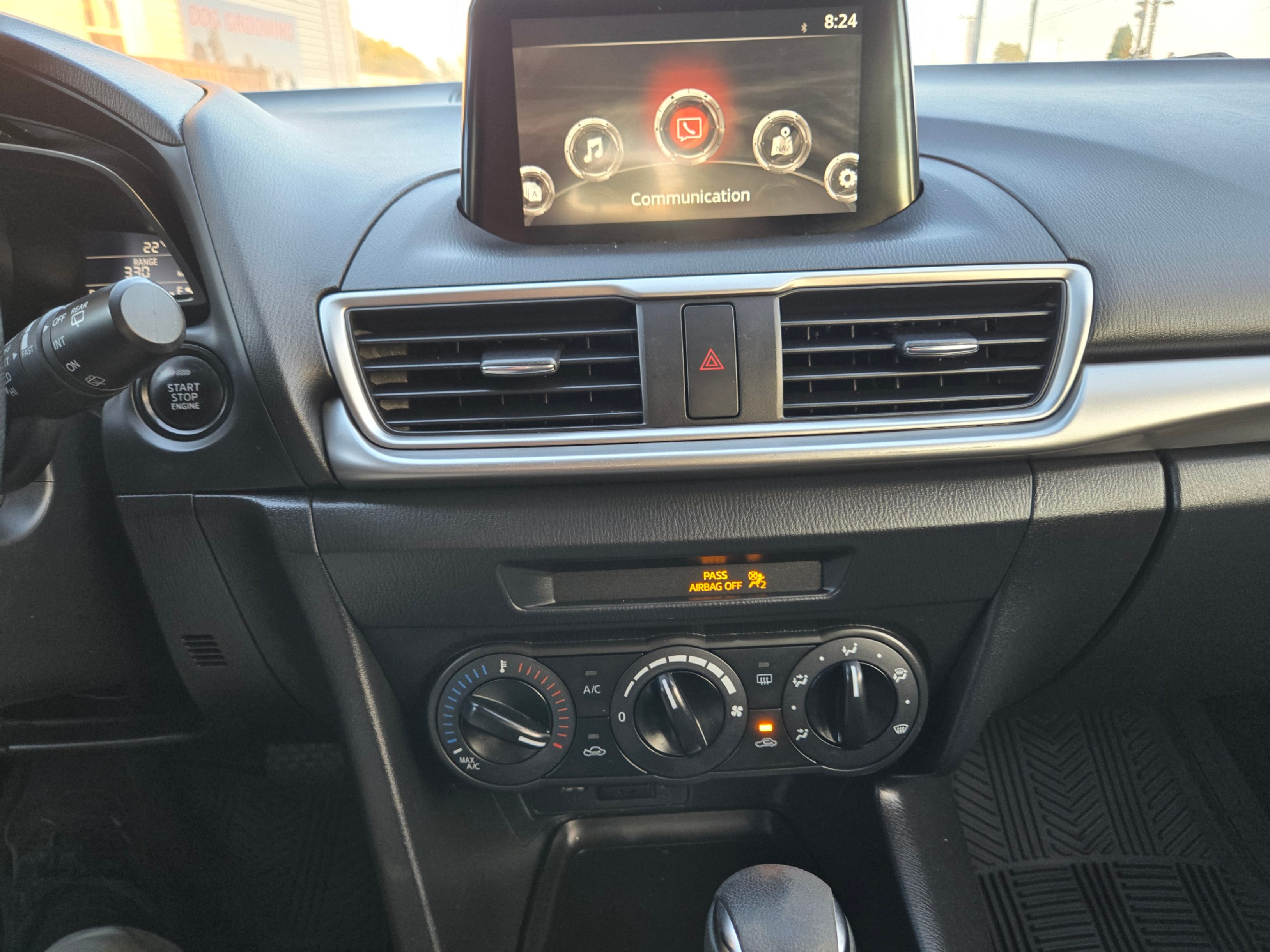 /hunsbroauto/2018-Mazda-Mazda3Sport-7941368877316657.jpg