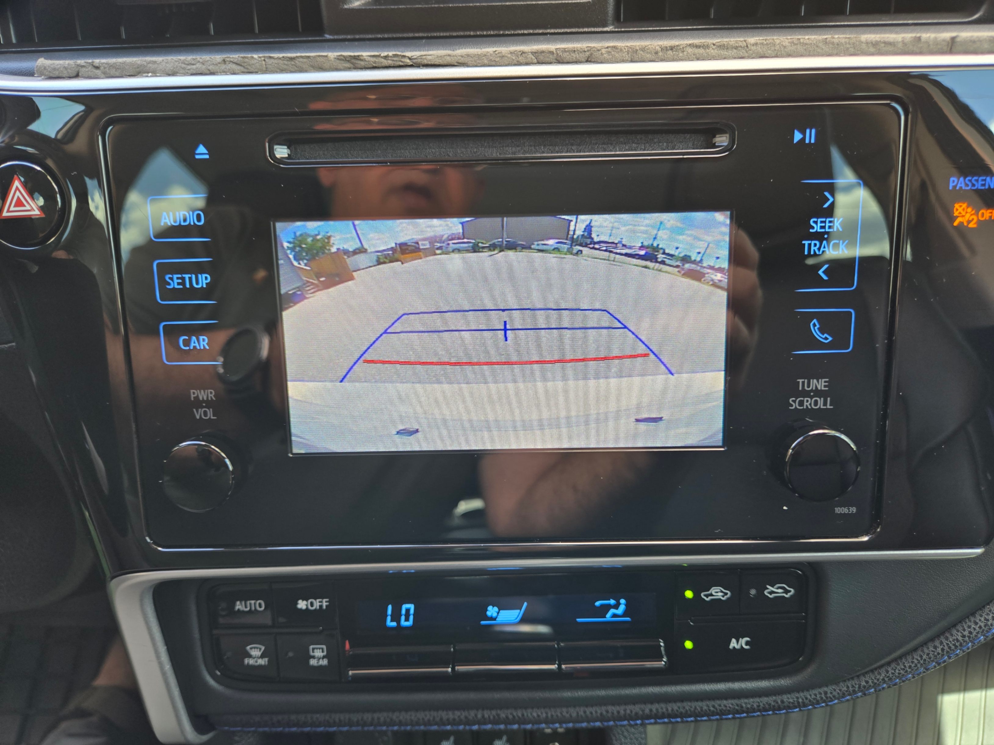 /hunsbroauto/2018-Toyota-Corolla-39803634037300184.jpg