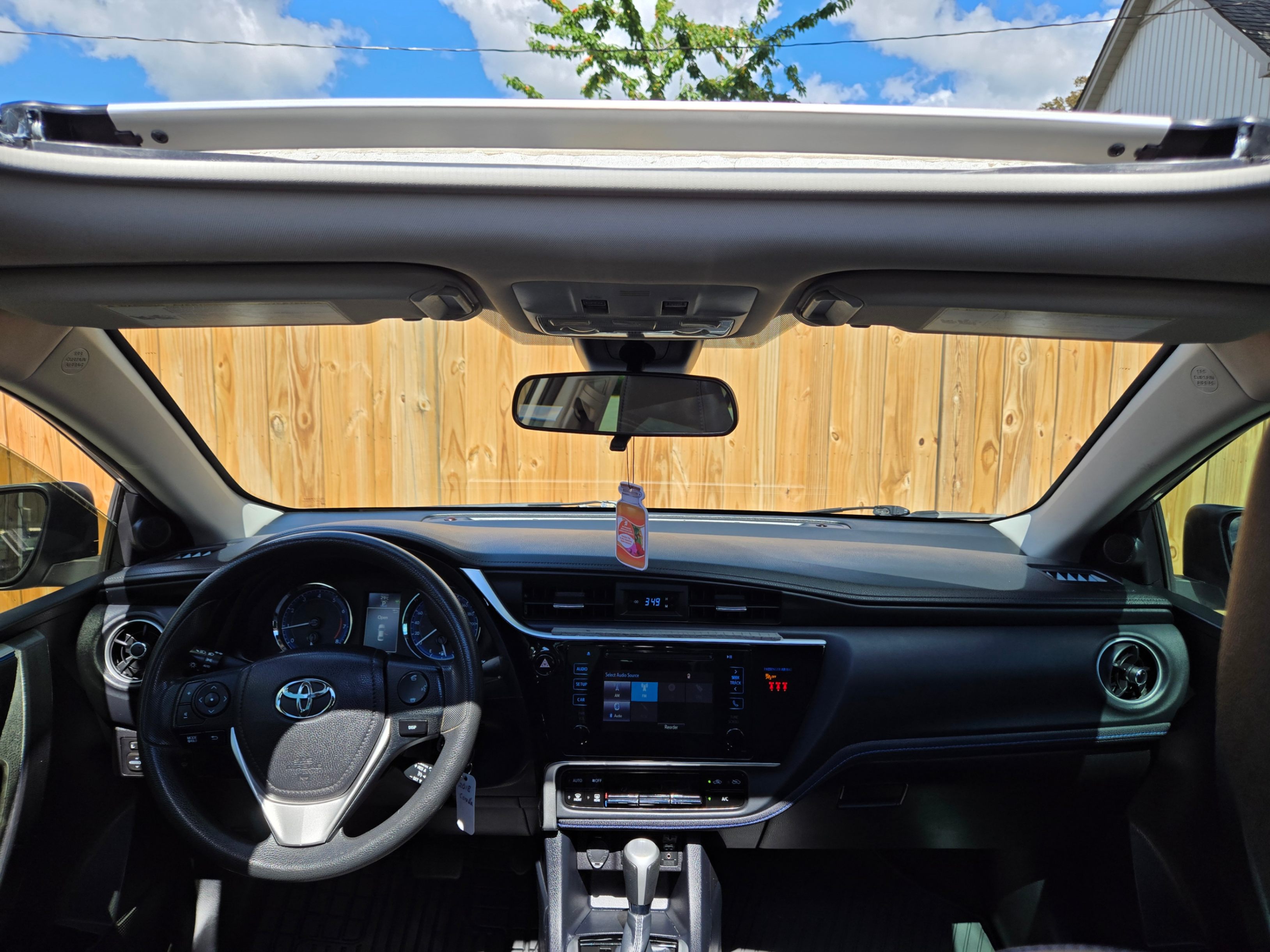 /hunsbroauto/2018-Toyota-Corolla-8853373047395683.jpg