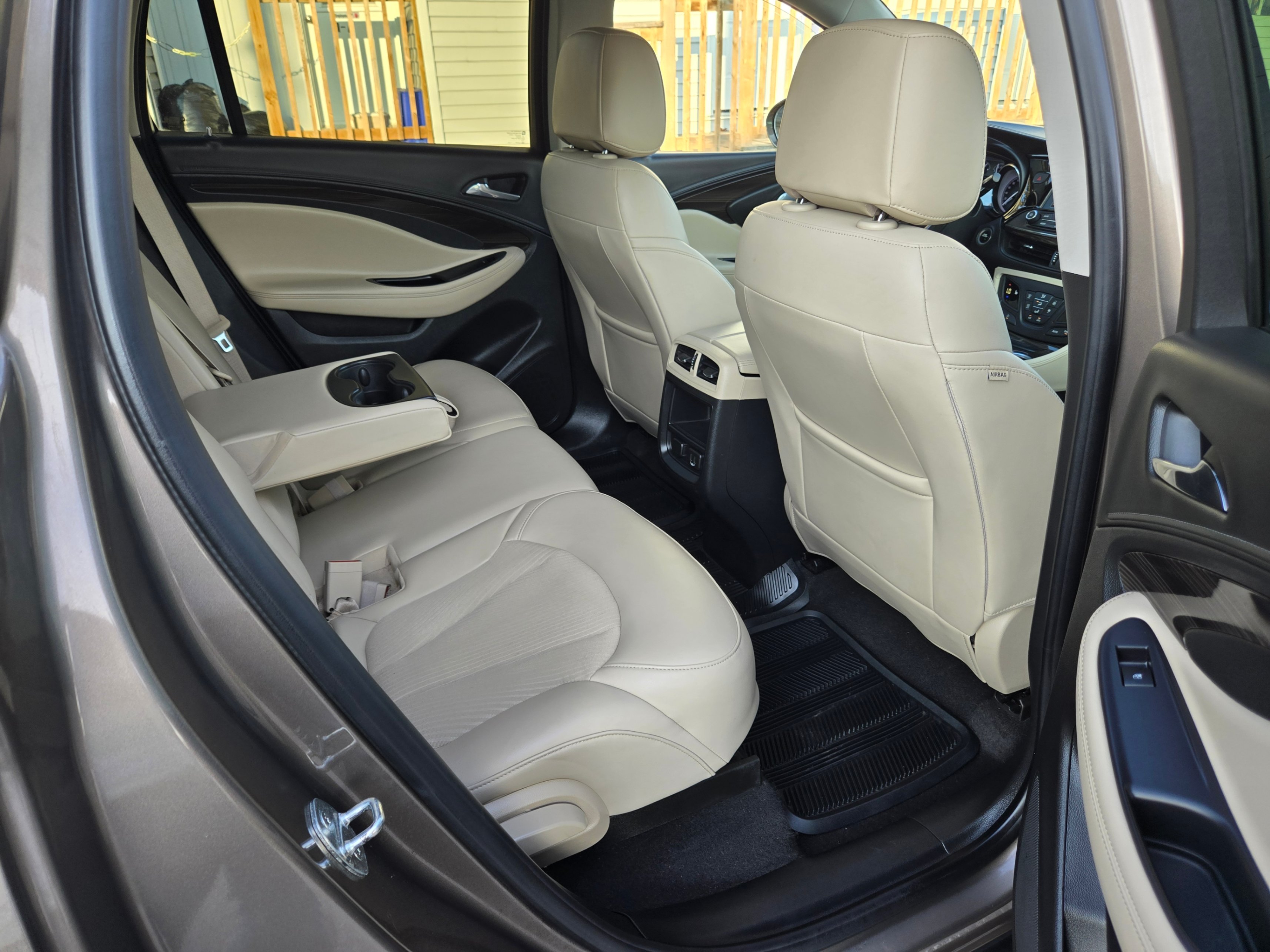 /hunsbroauto/2019-Buick-Envision-09294471178536878.jpg