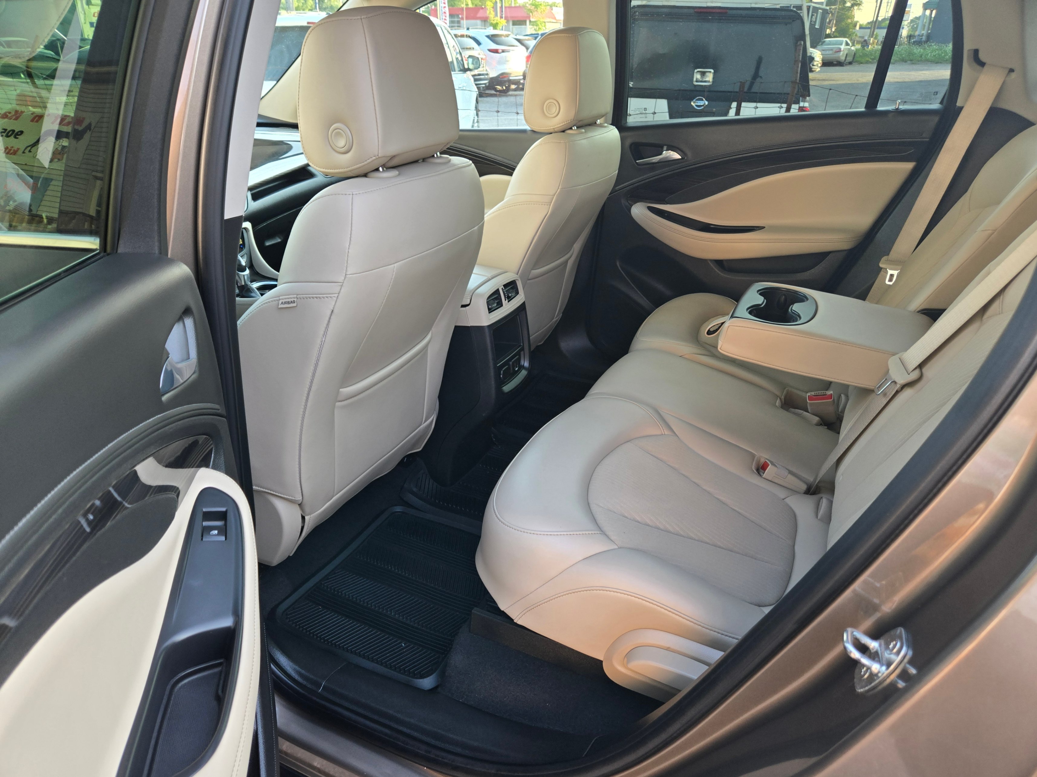 /hunsbroauto/2019-Buick-Envision-6449109838506797.jpg