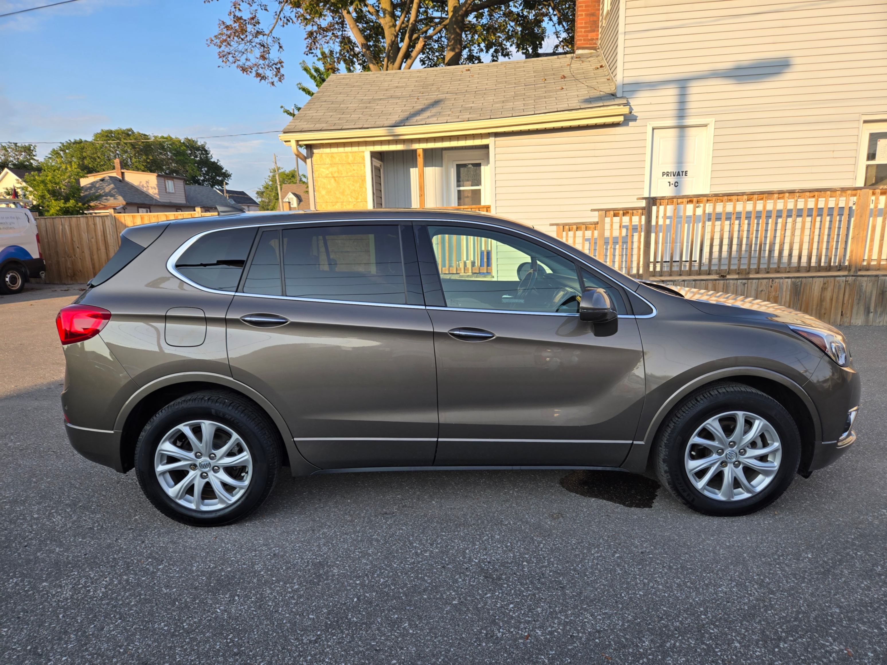 /hunsbroauto/2019-Buick-Envision-653522139755649.jpg