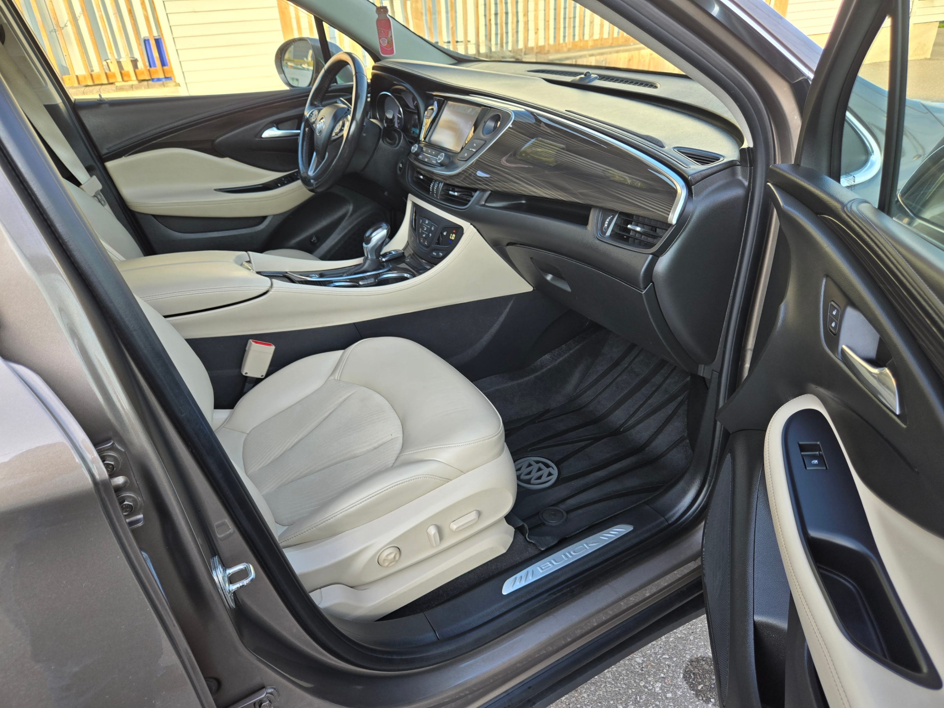 /hunsbroauto/2019-Buick-Envision-7821639156471105.jpg