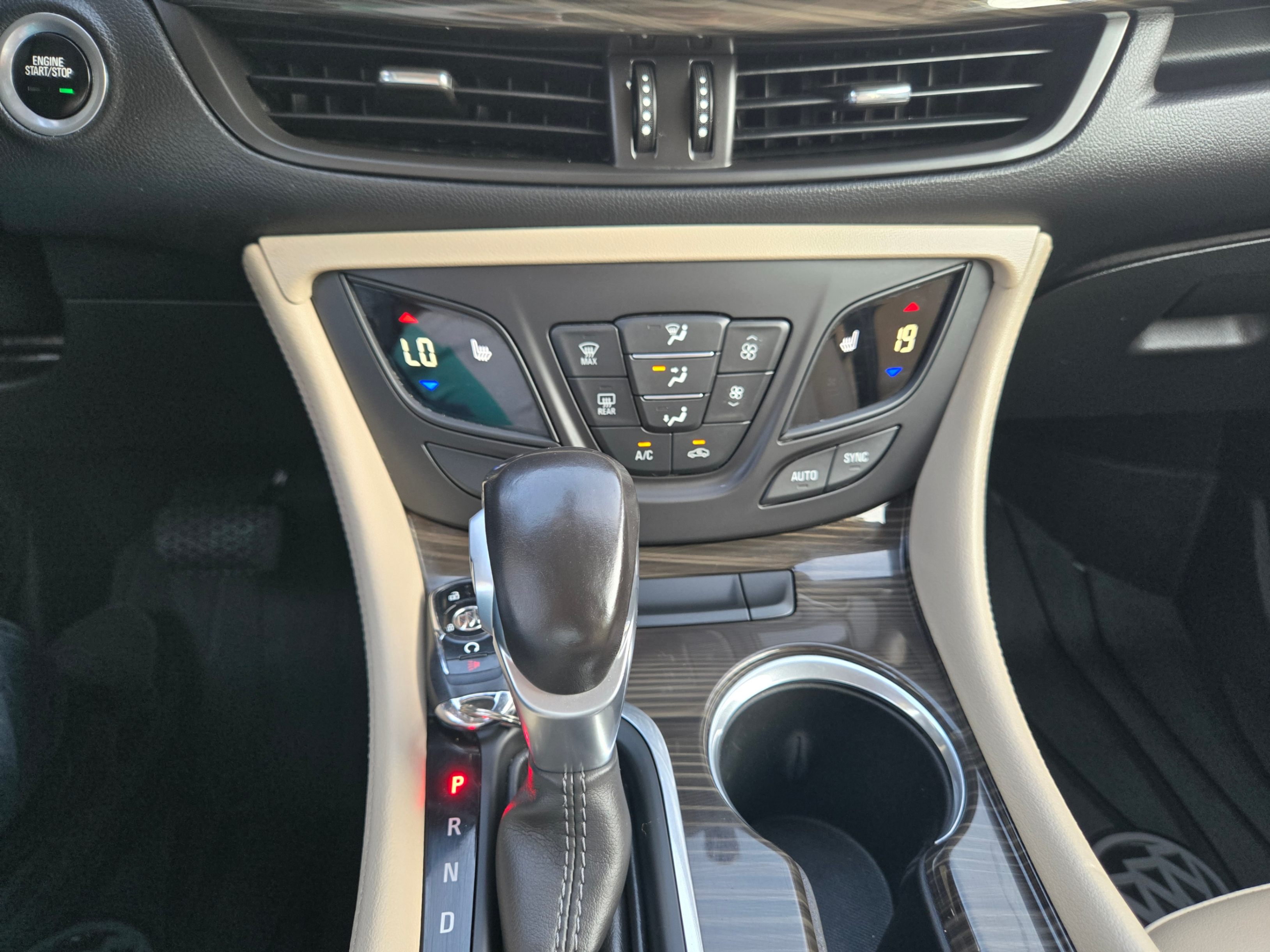 /hunsbroauto/2019-Buick-Envision-9697466230108787.jpg