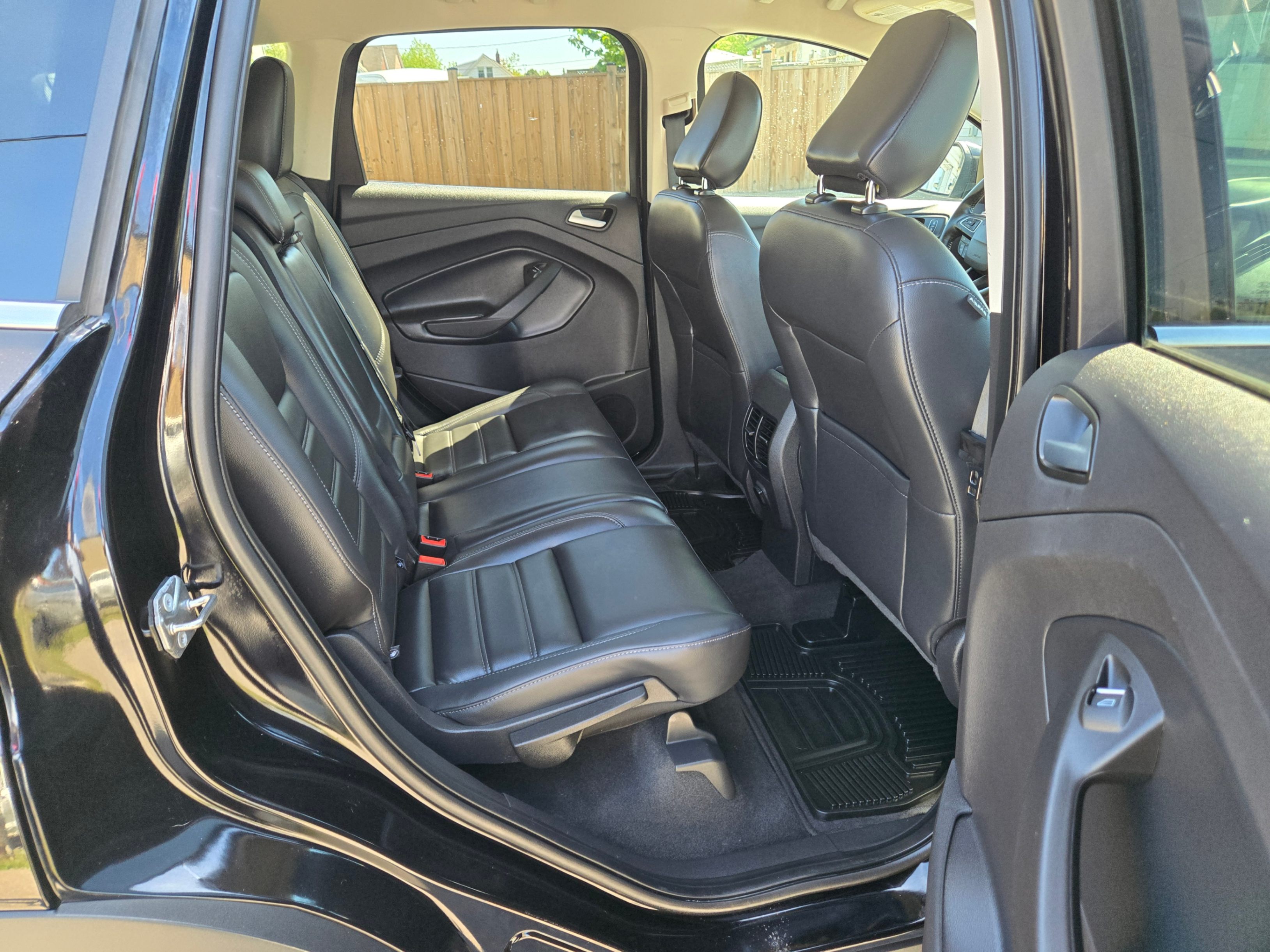 /hunsbroauto/2019-Ford-Escape-14100066742542006.jpg