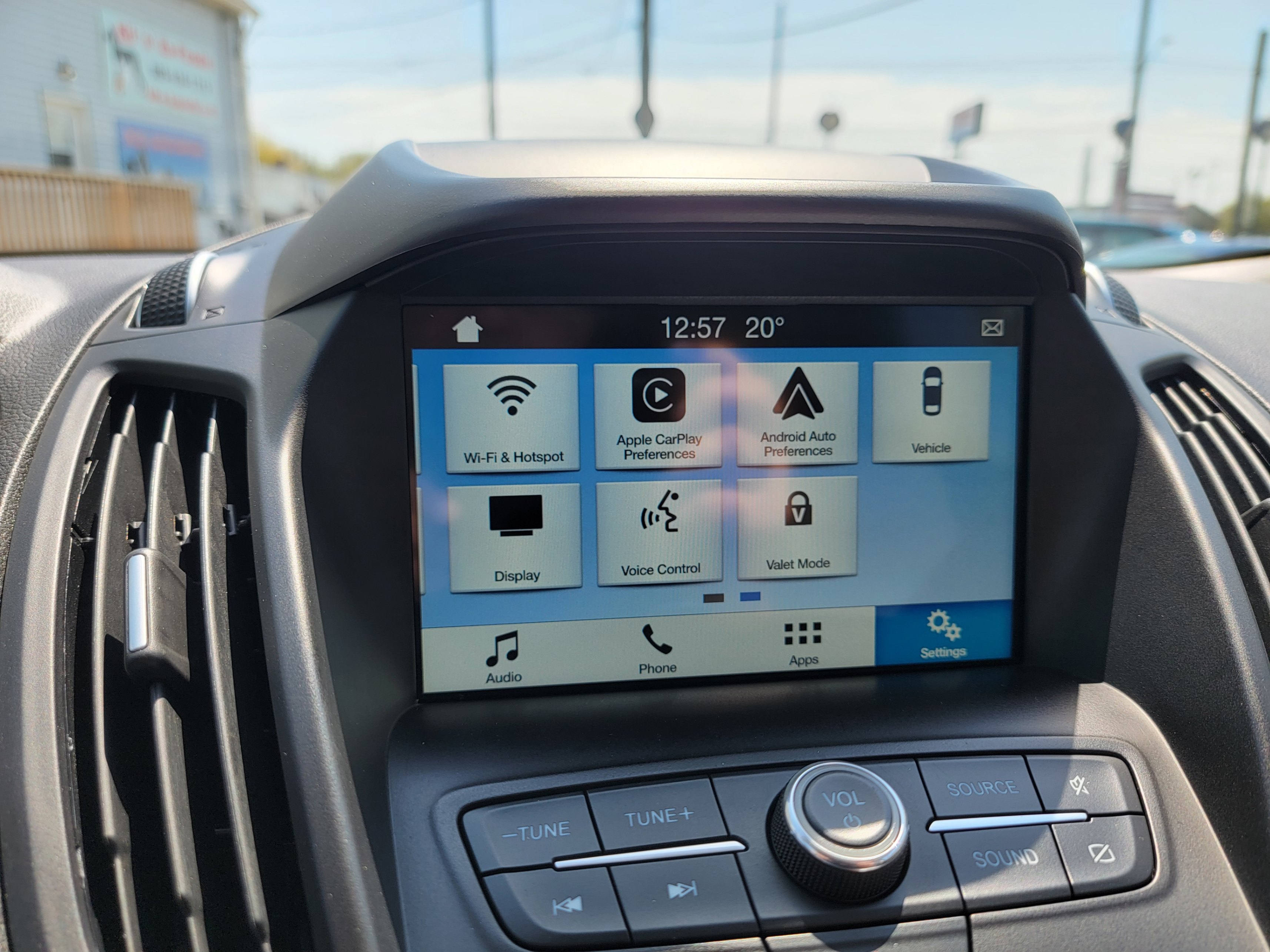 /hunsbroauto/2019-Ford-Escape-14592575679067554.jpg