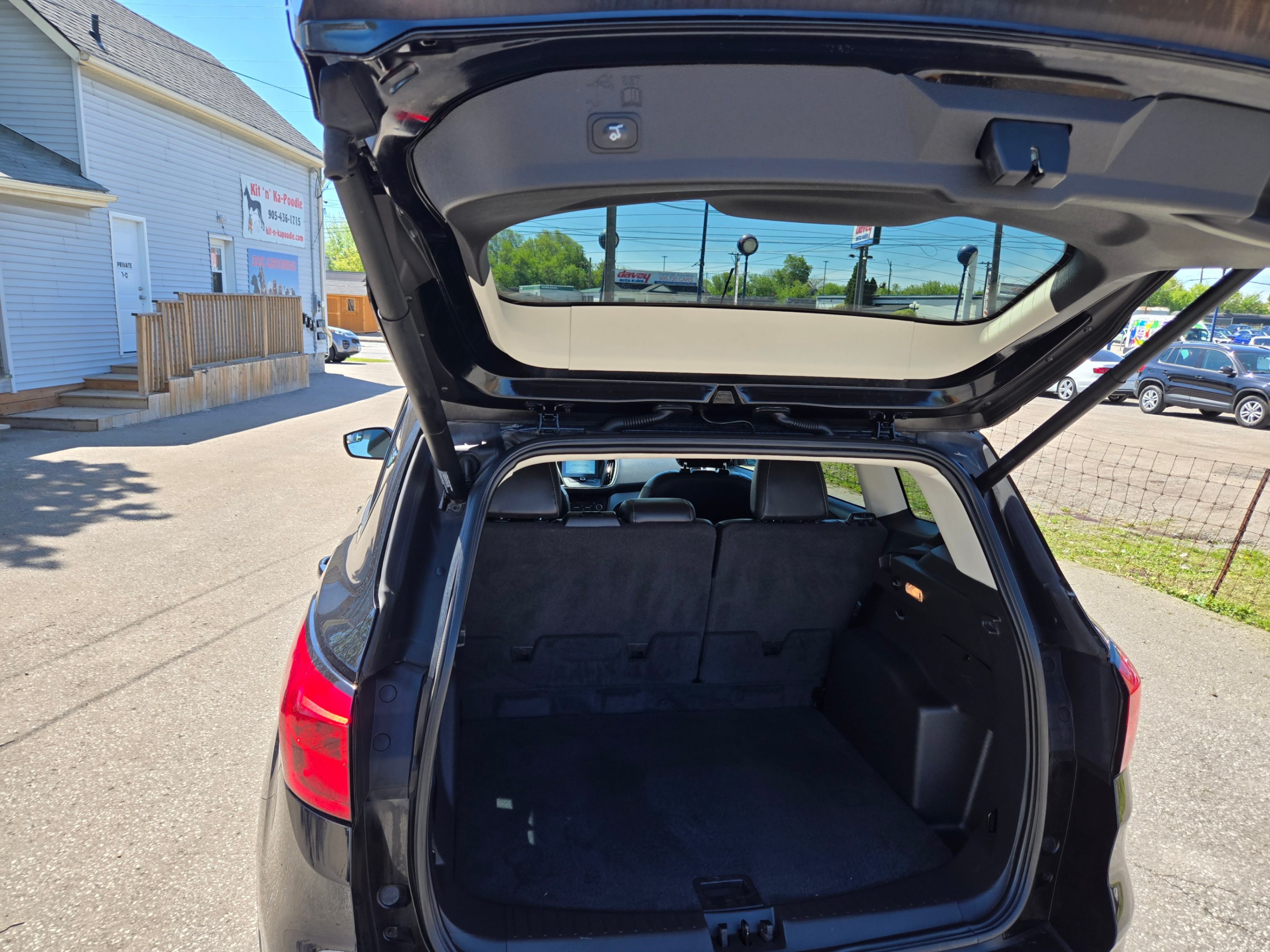 /hunsbroauto/2019-Ford-Escape-8031470370882181.jpg