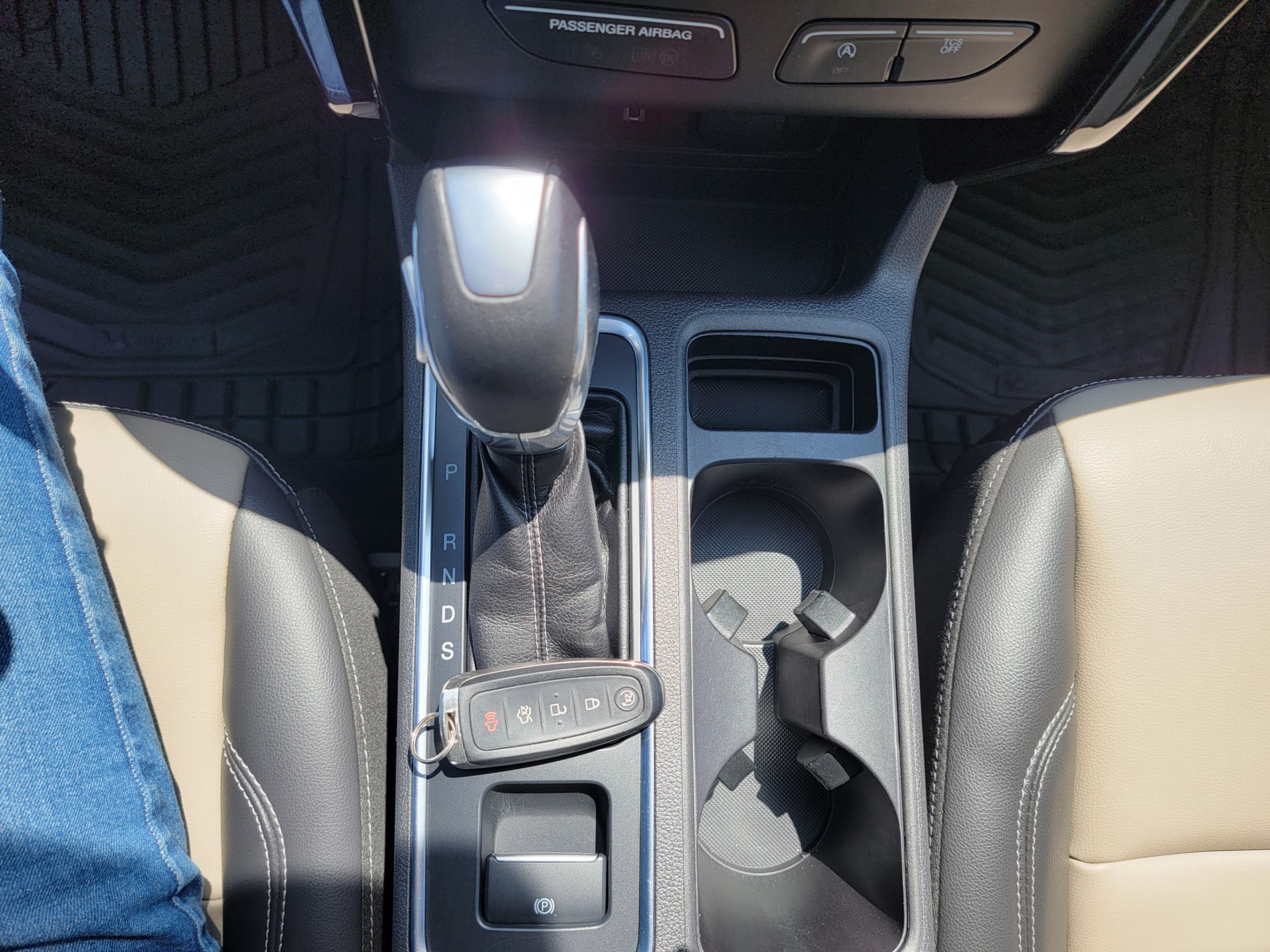 /hunsbroauto/2019-Ford-Escape-8430920084771893.jpg