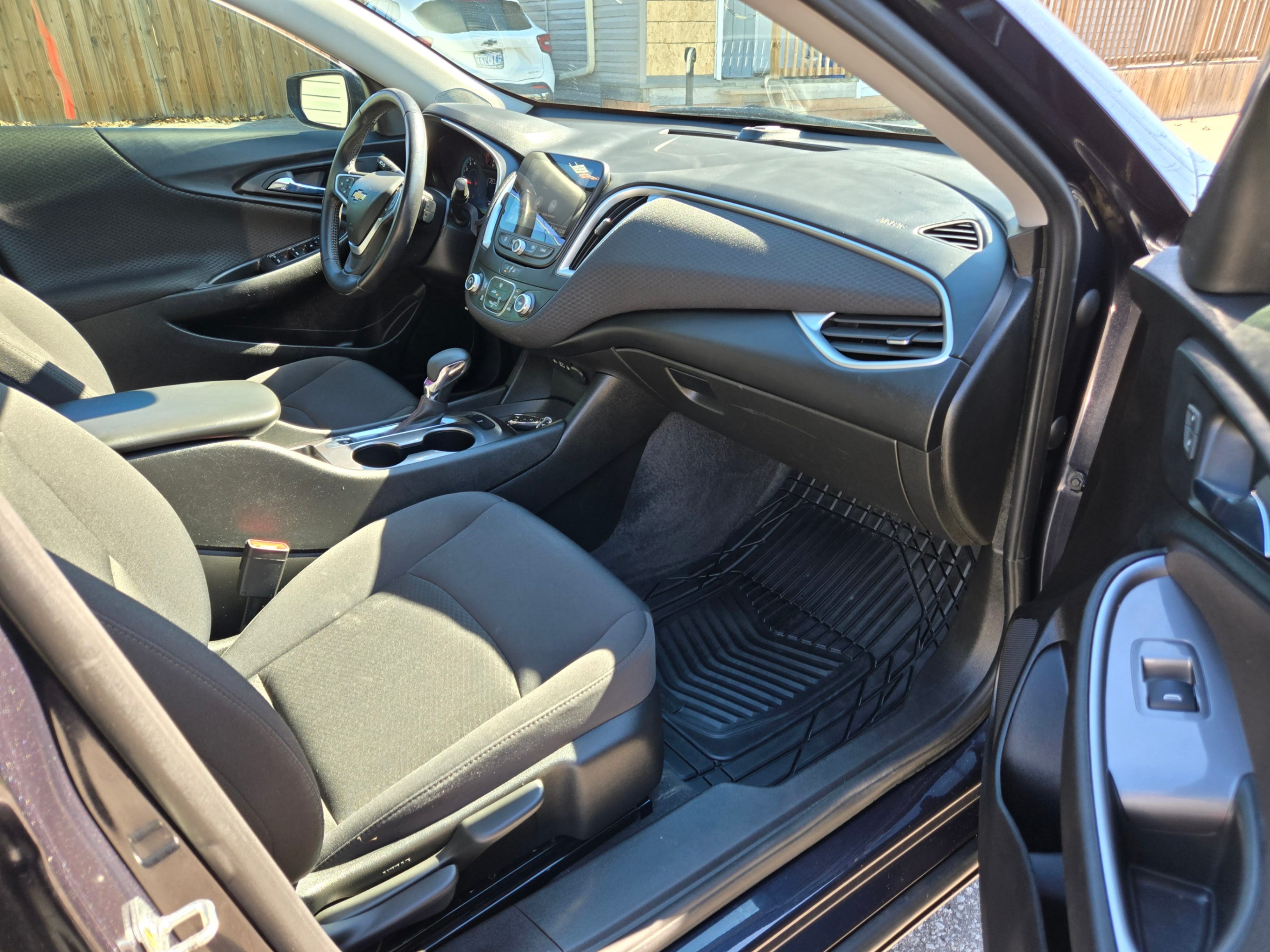 /hunsbroauto/2022-Chevrolet-Malibu-7550229387942724.jpg