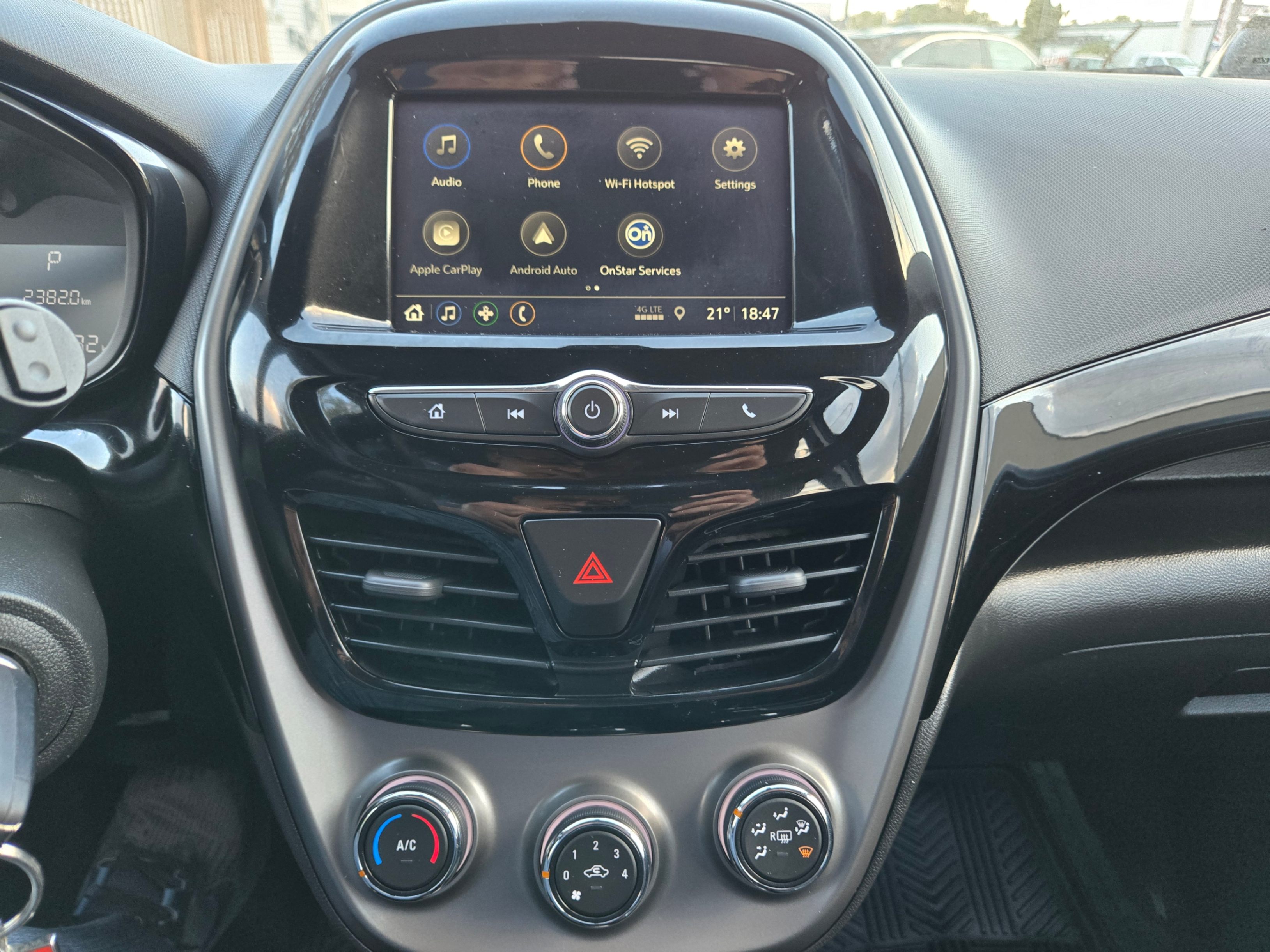 /hunsbroauto/2022-Chevrolet-Spark-348089160449919.jpg
