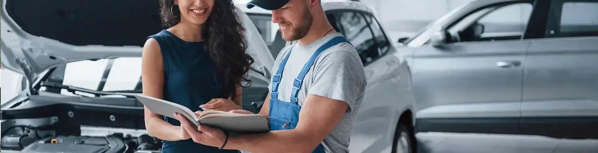 https://hillzcdn.ca/iconicautogroup/2750598851802286-service_appointment.webp