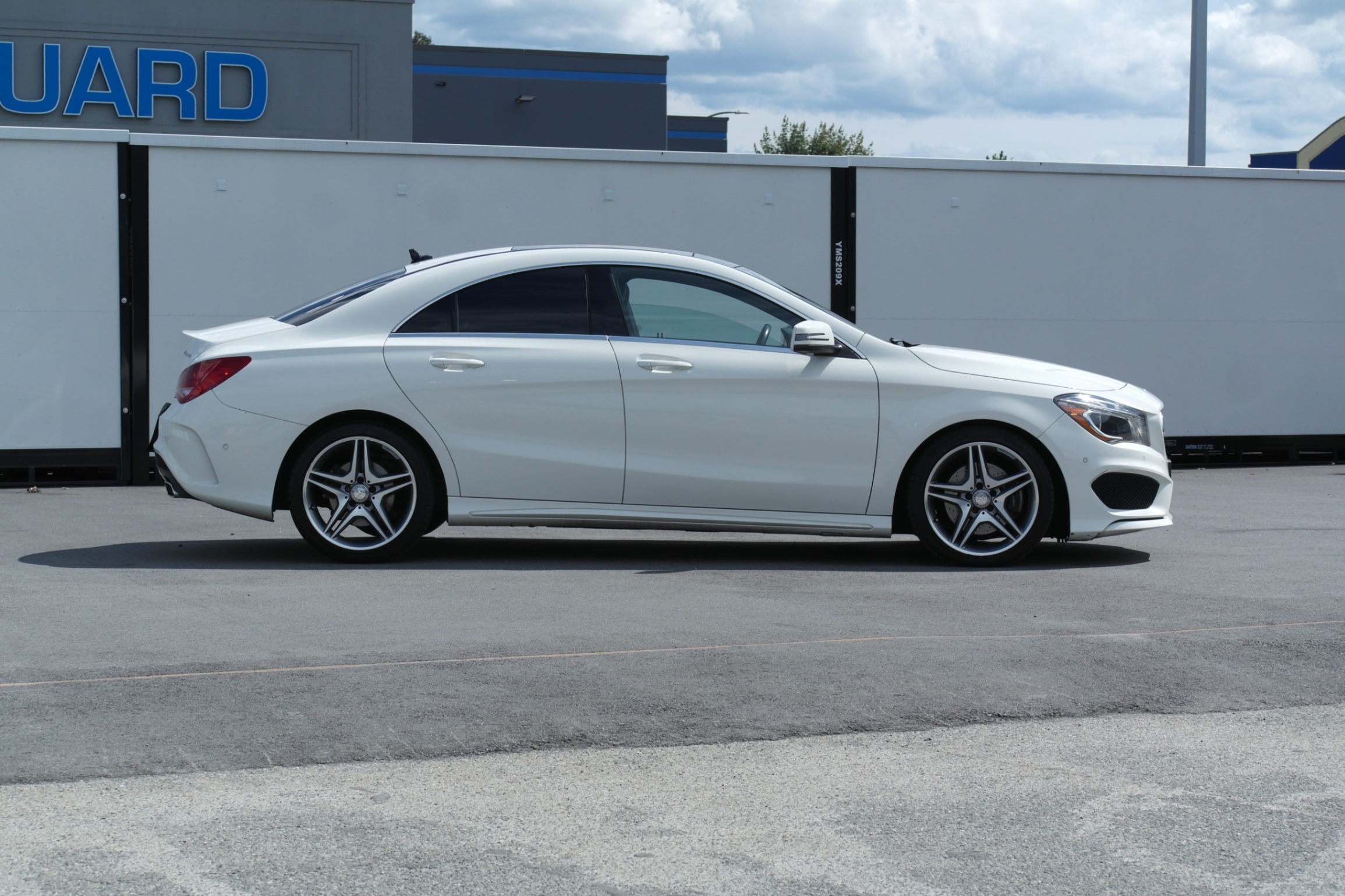 /infiniterideautoltd/2014-Mercedes-Benz-CLA-Class-547590312357126.jpg