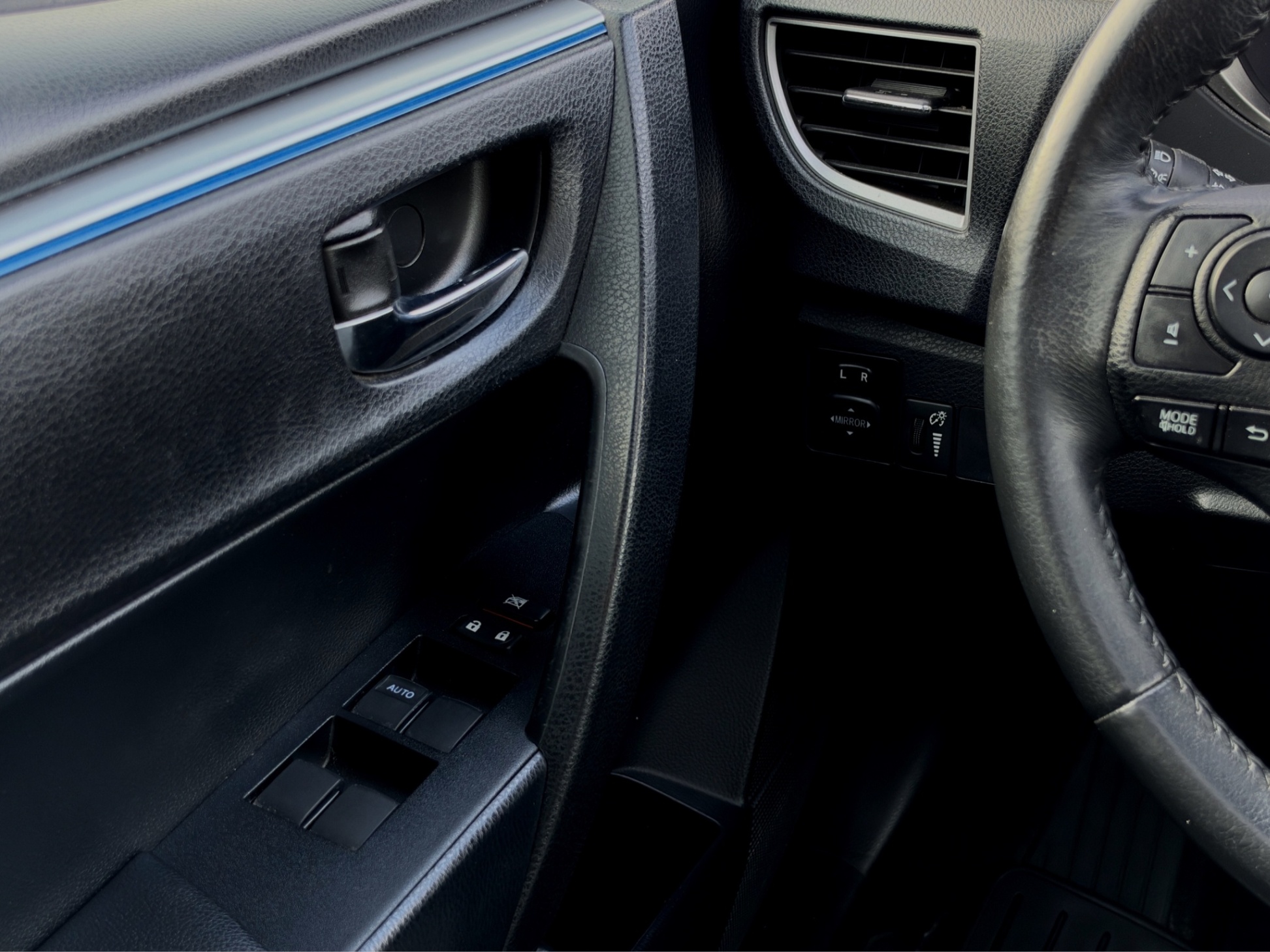 /kingsautoltd/2014-Toyota-Corolla-7576990422794752.jpg