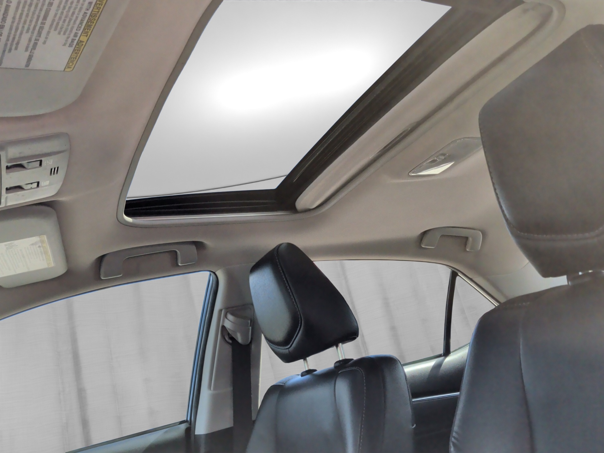 /kingsautoltd/2015-Toyota-Corolla-8179064296247145.jpg