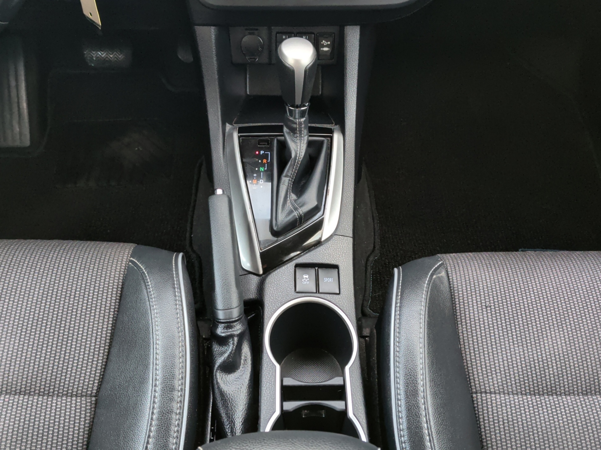 /kingsautoltd/2015-Toyota-Corolla-9417575308430473.jpg