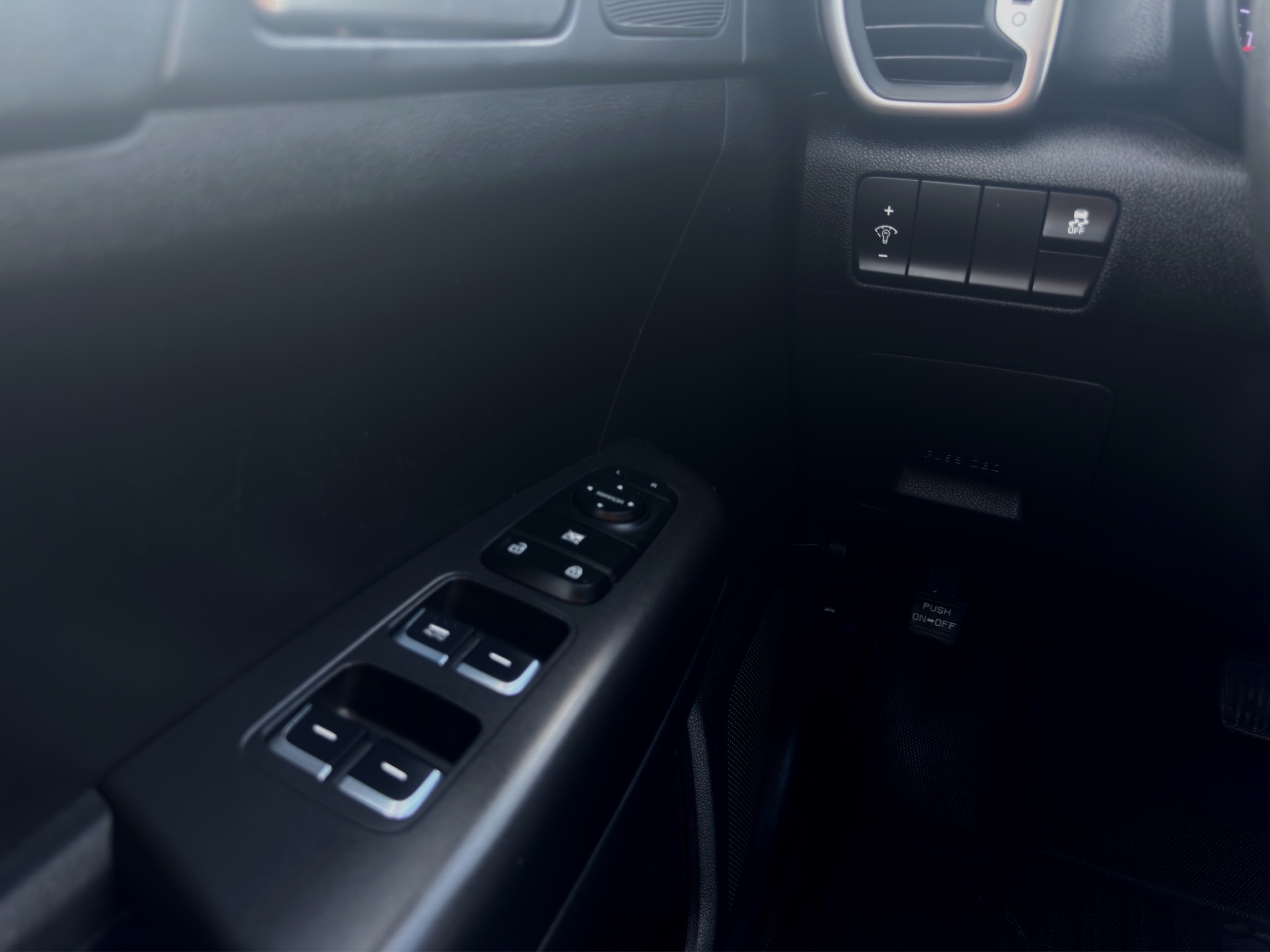 /kingsautoltd/2017-Kia-Sportage-3990025426342927.jpg