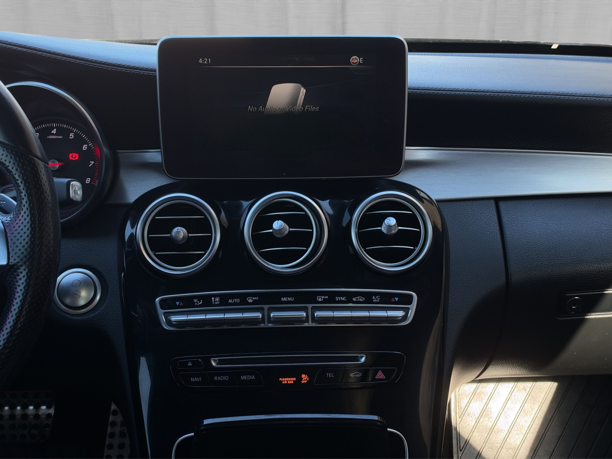 /kingsautoltd/2017-Mercedes-Benz-C-Class-8619078479880393.jpg