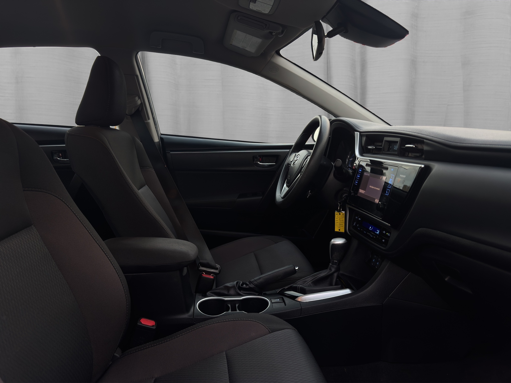 /kingsautoltd/2017-Toyota-Corolla-9481346921378371.jpg