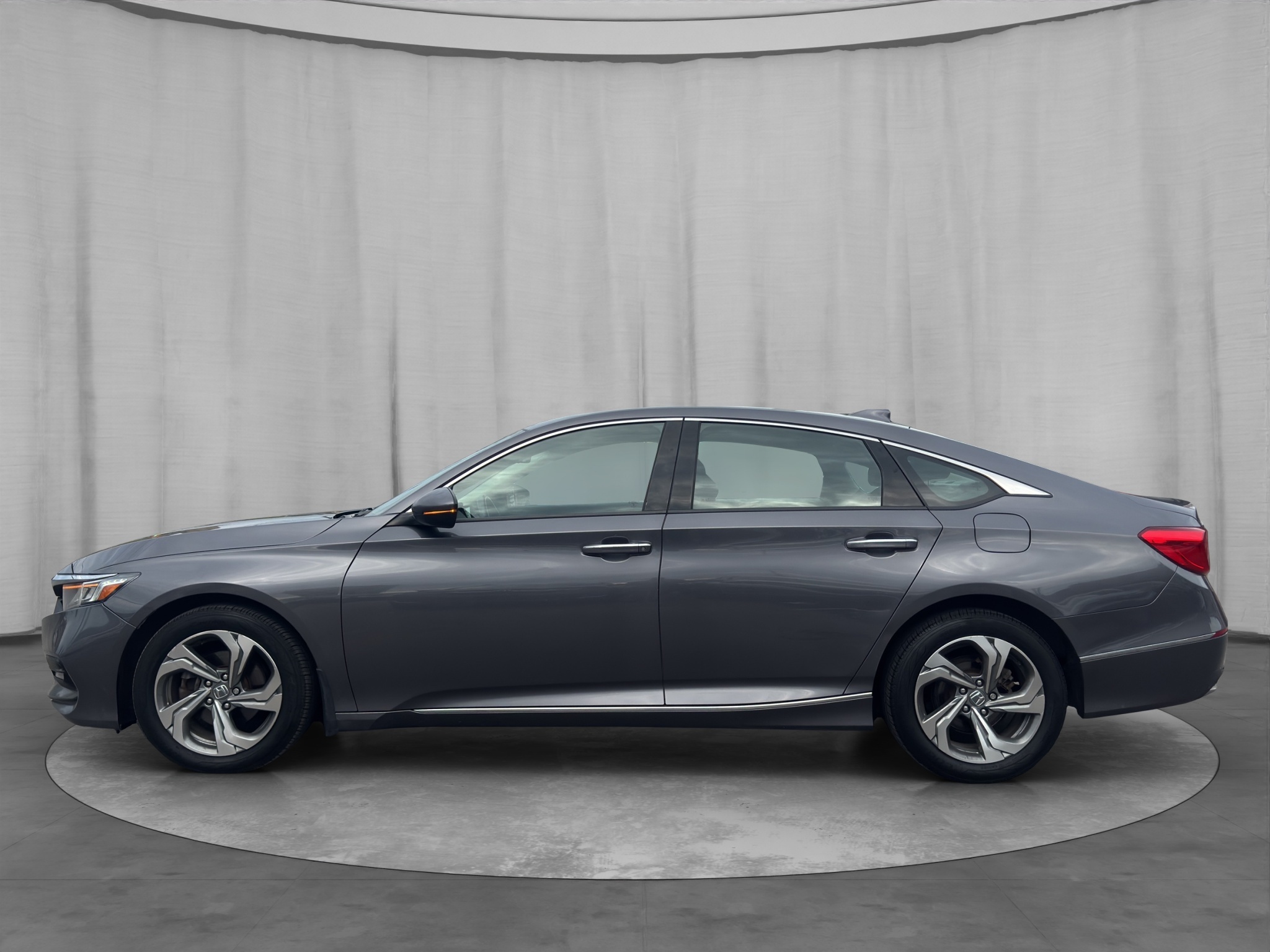 /kingsautoltd/2018-Honda-Accord-6152355438681365.jpg