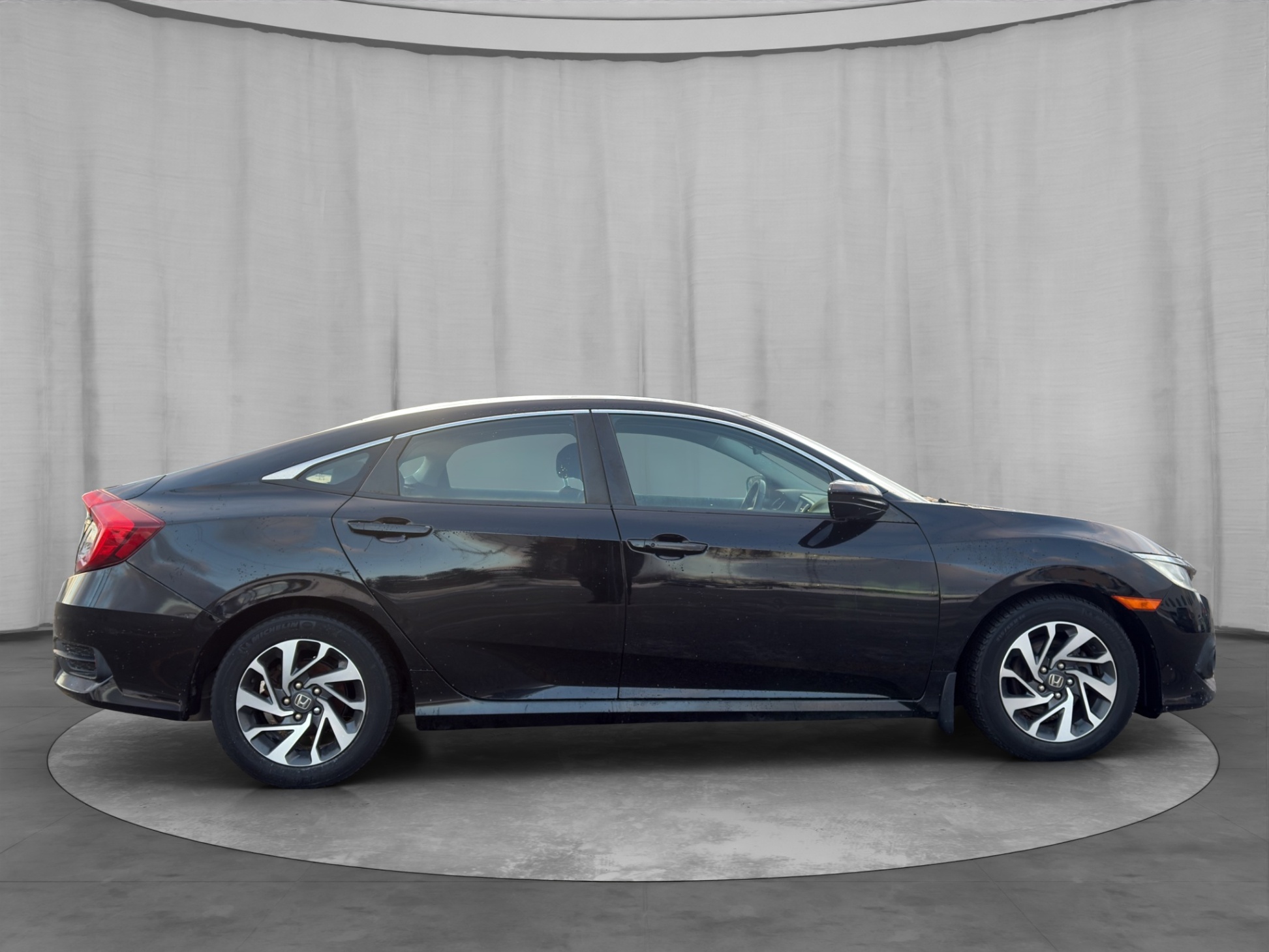 /kingsautoltd/2018-Honda-Civic-31534340192180577.jpg