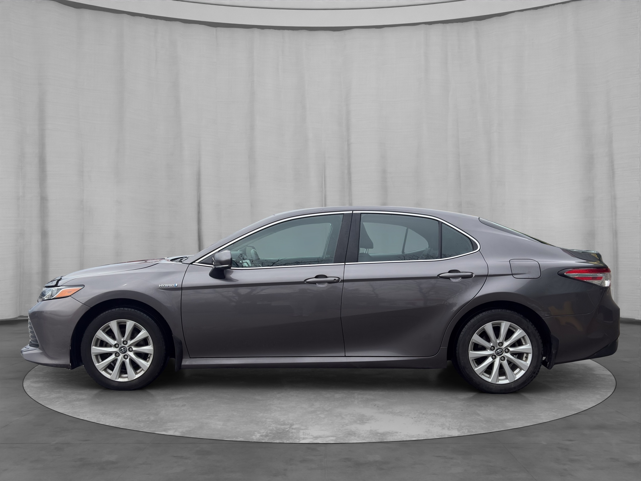 /kingsautoltd/2019-Toyota-Camry-2947927586854677.jpg