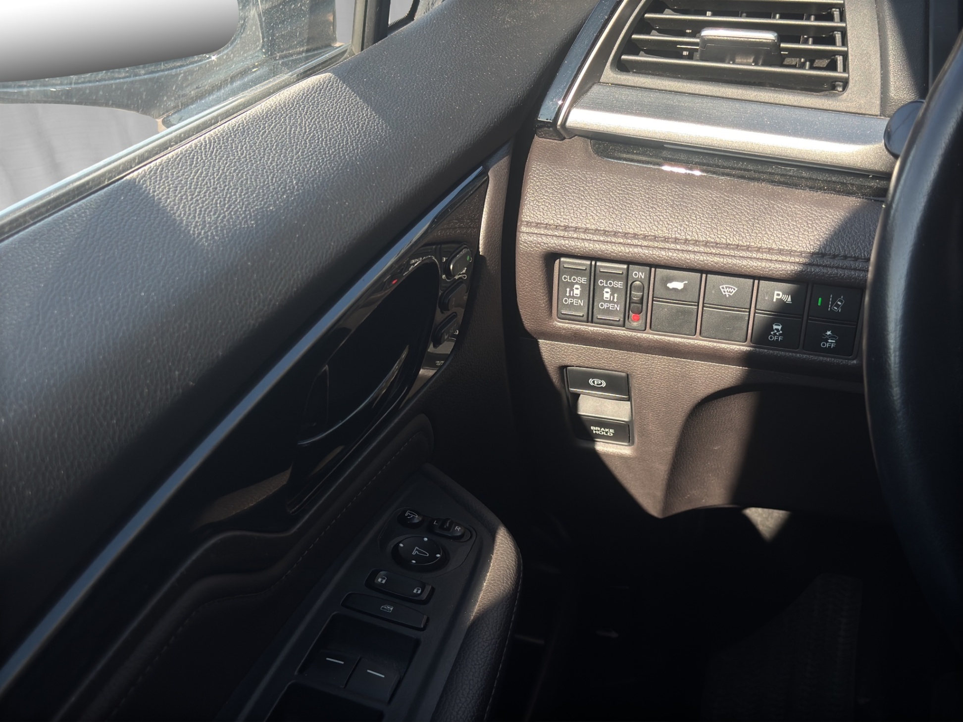 /kingsautoltd/2020-Honda-Odyssey-002822257415573848.jpg
