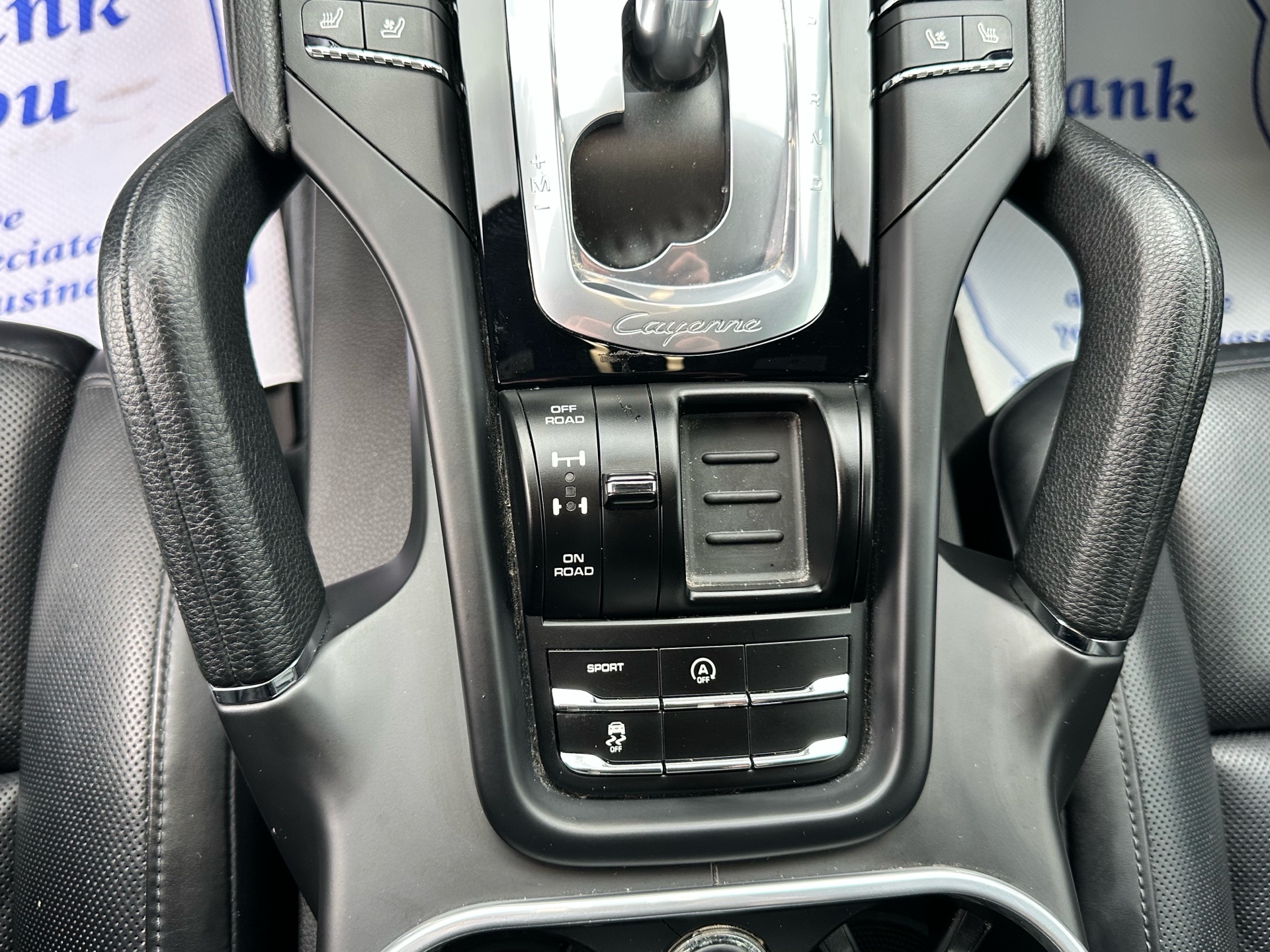 /klautosales/2015-Porsche-Cayenne-7631324858480564.jpg